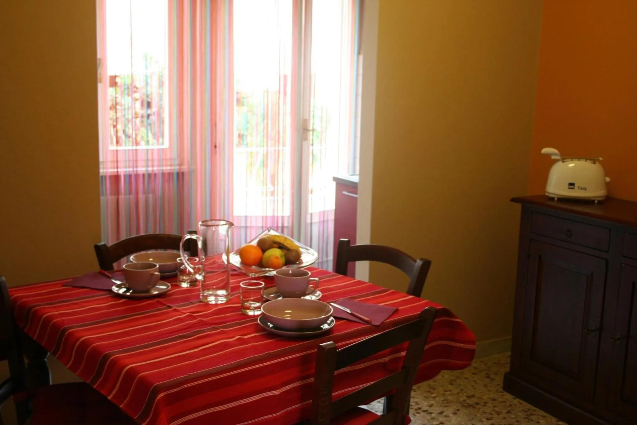 Communal kitchen in B&B Quo Vadis Arena