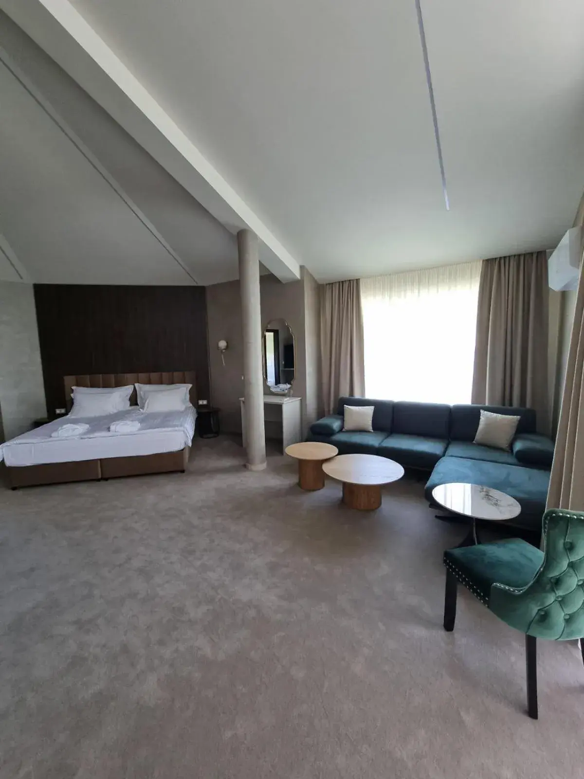 Junior Suite with Balcony in Family Hotel Edia-Sandanski Junior Suite with Balcony in Family Hotel Edia-Sandanski