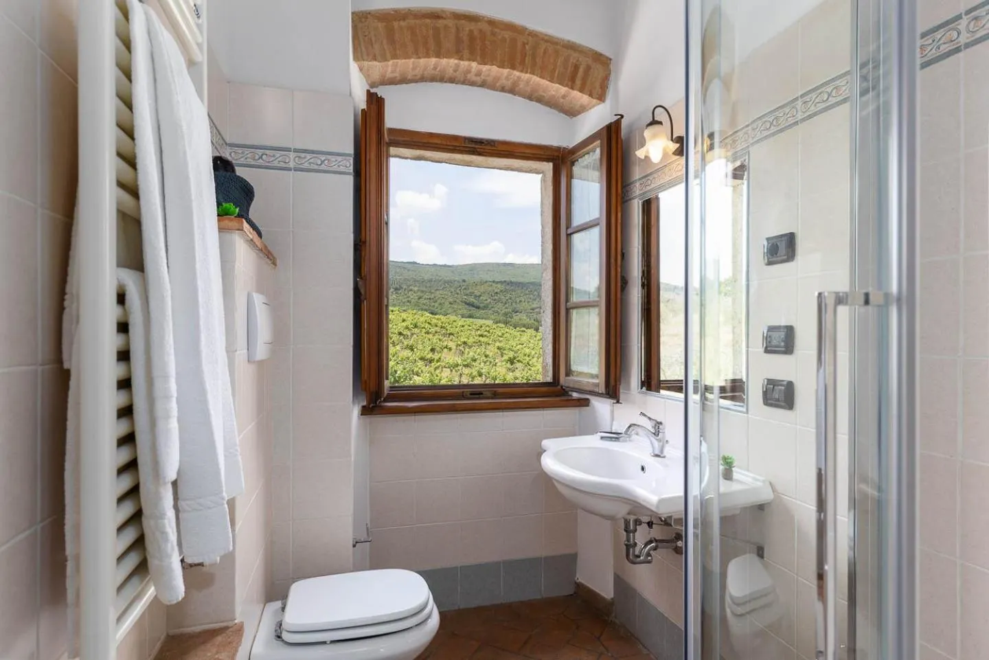 Bathroom in Agriturismo Il Casolare Di Bucciano