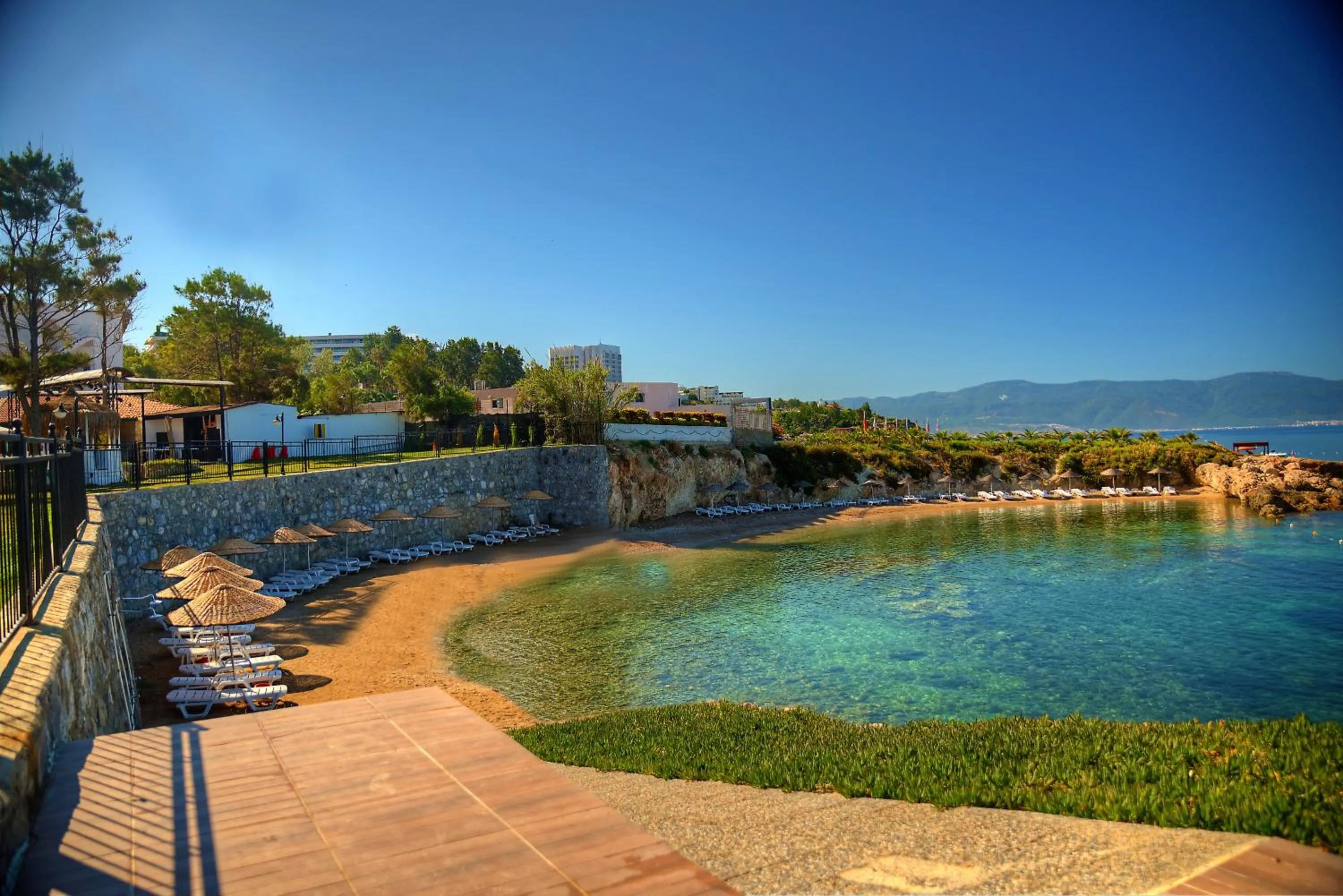 Beach in Le Bleu Hotel & Resort Kusadasi