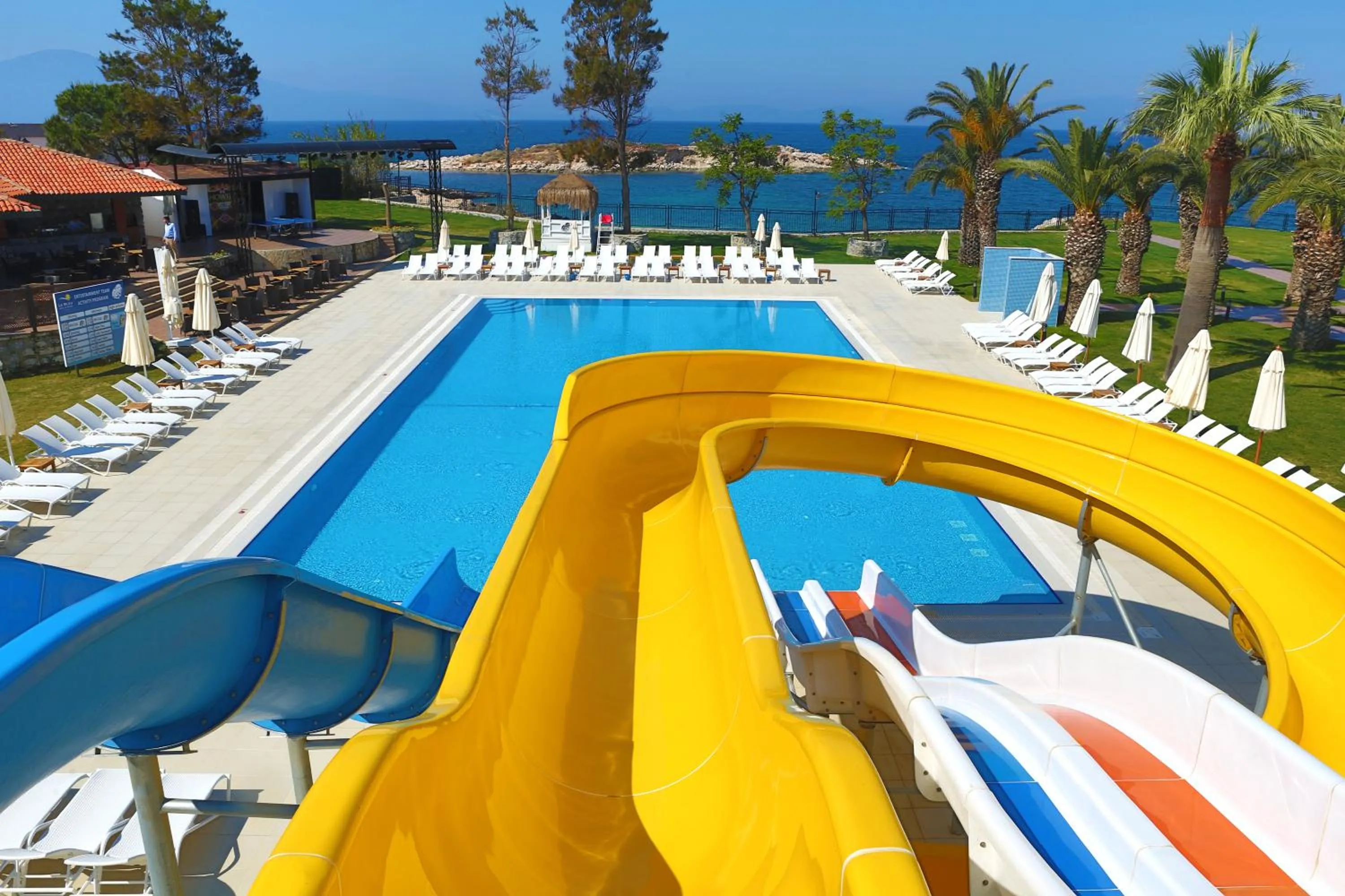 Swimming pool in Le Bleu Hotel & Resort Kusadasi