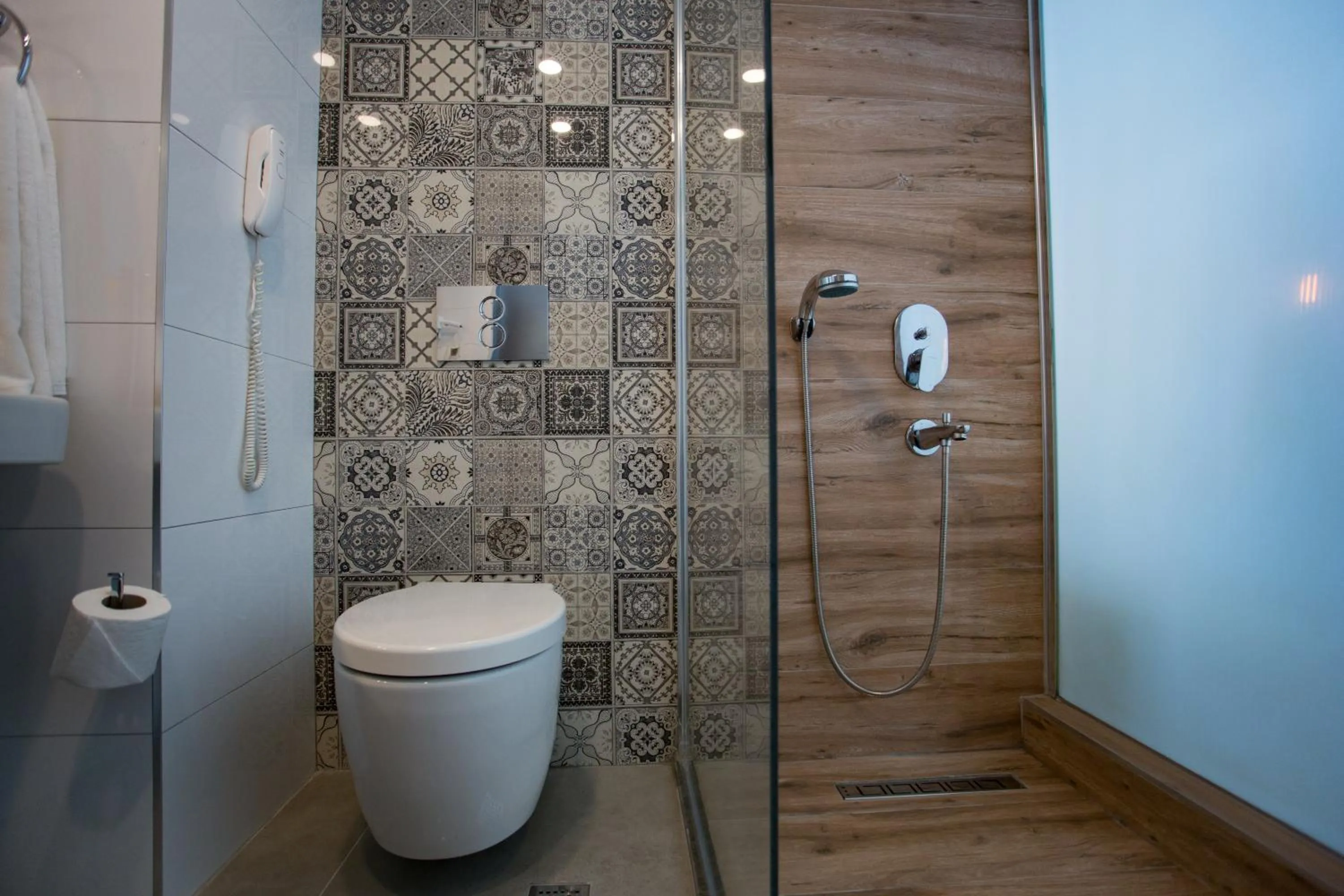 Shower in Le Bleu Hotel & Resort Kusadasi