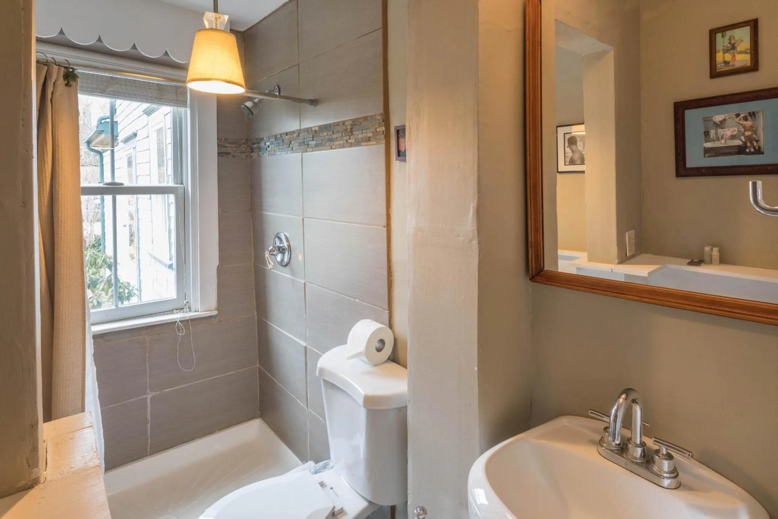 Bathroom in Snug Cottage