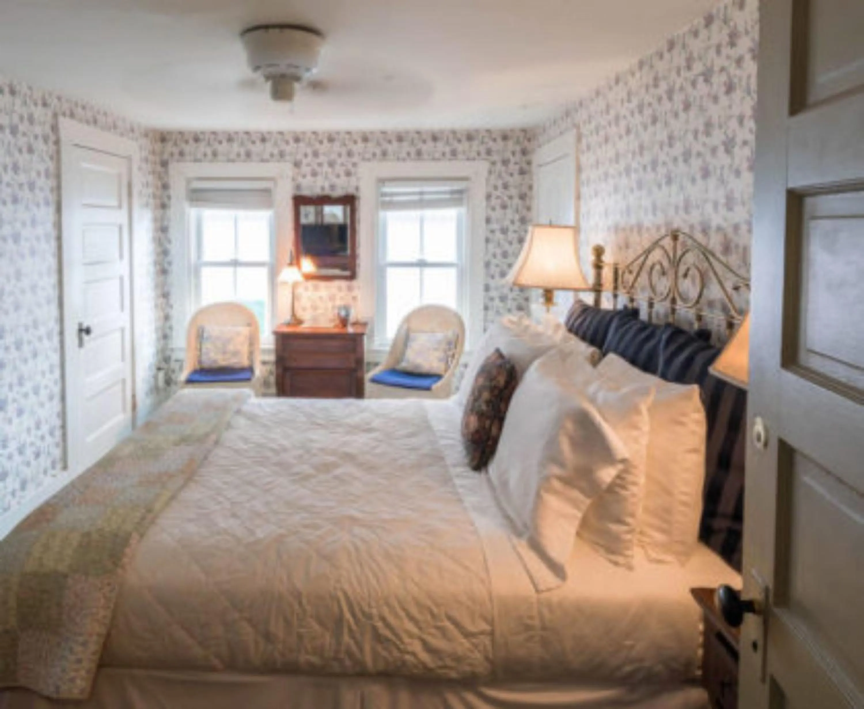 Other, Bed in Snug Cottage