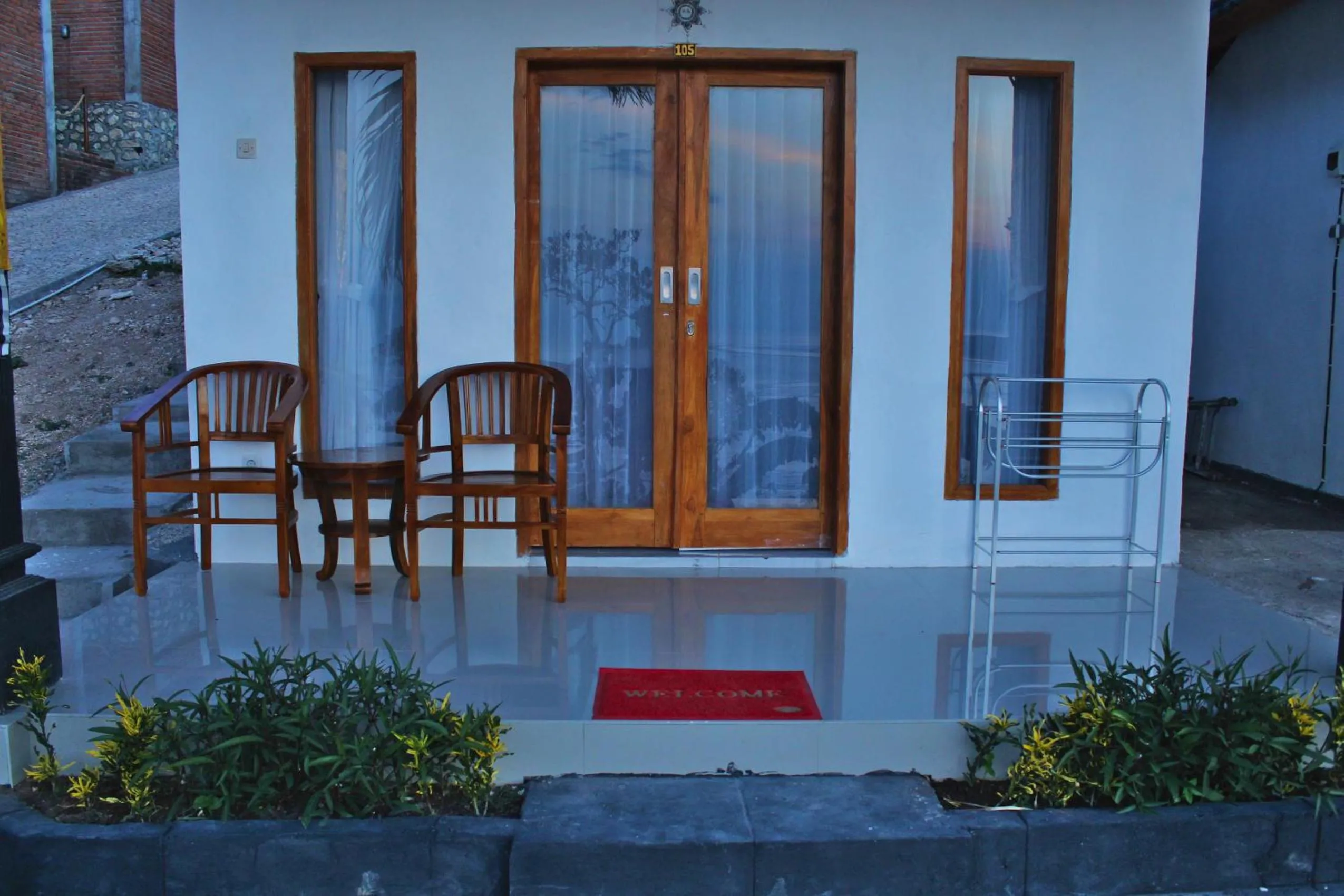 Patio in Prasi Sunset Bungalows