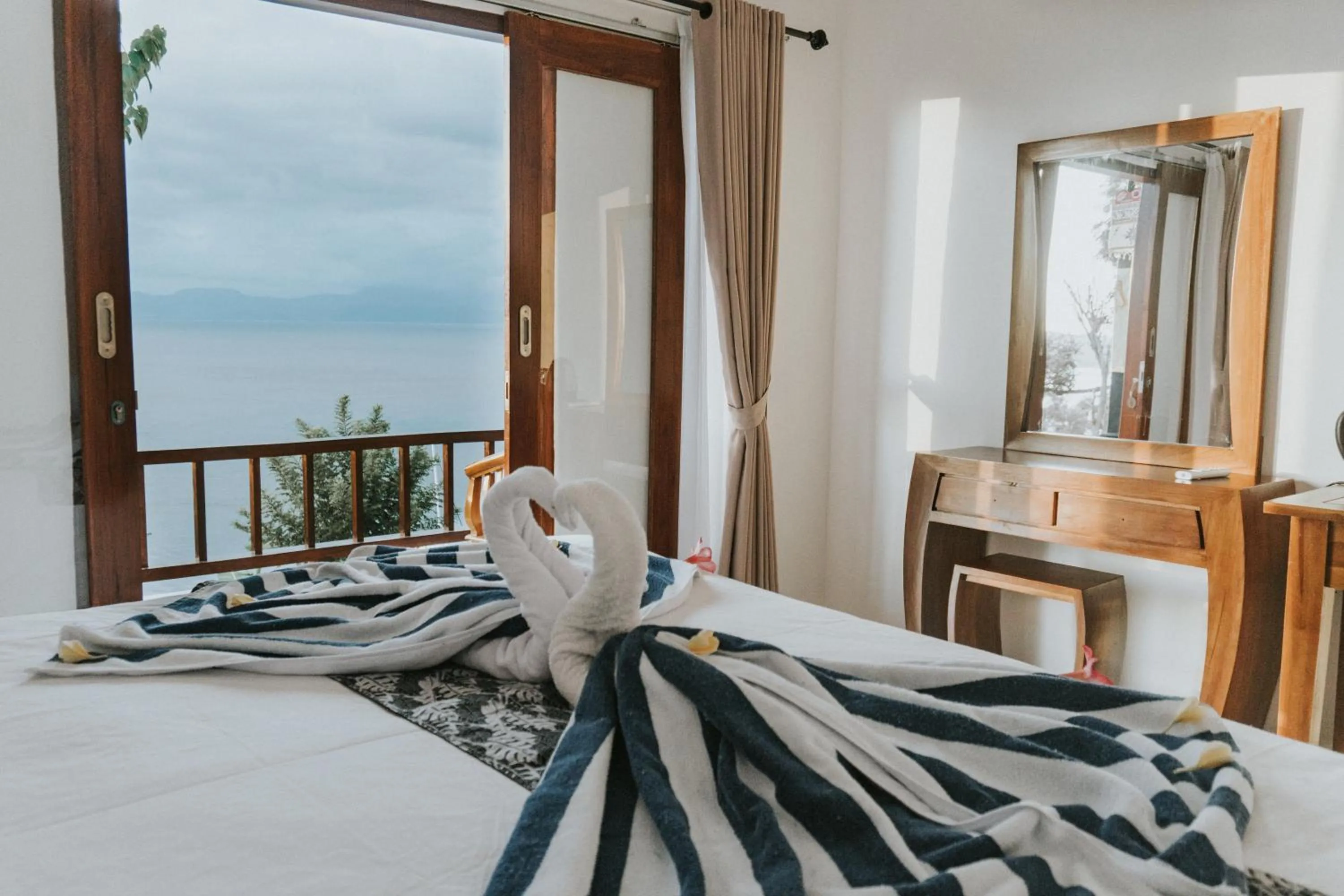 Bedroom, Bed in Prasi Sunset Bungalows