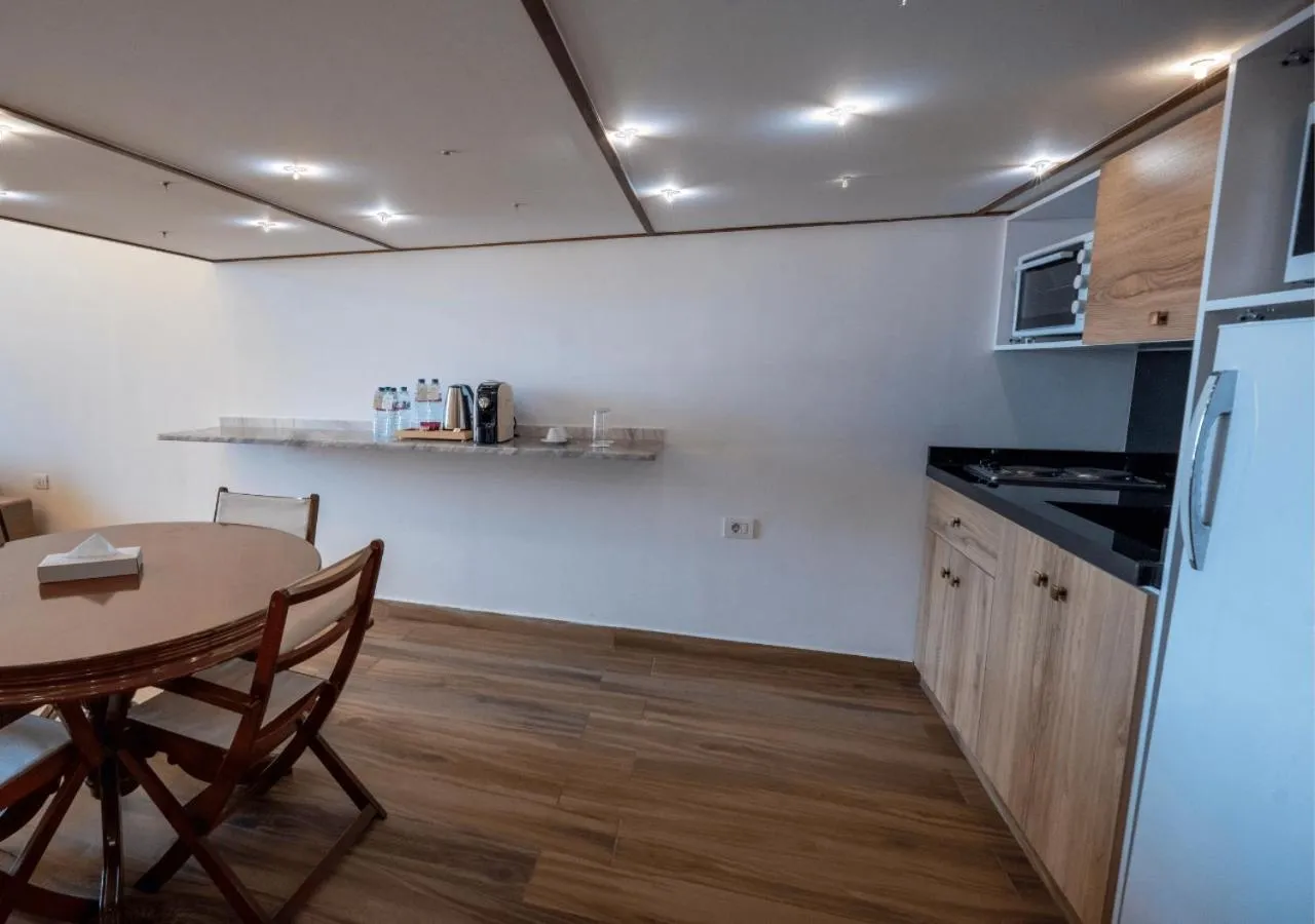 Coffee/tea facilities in Lancaster Eden Bay