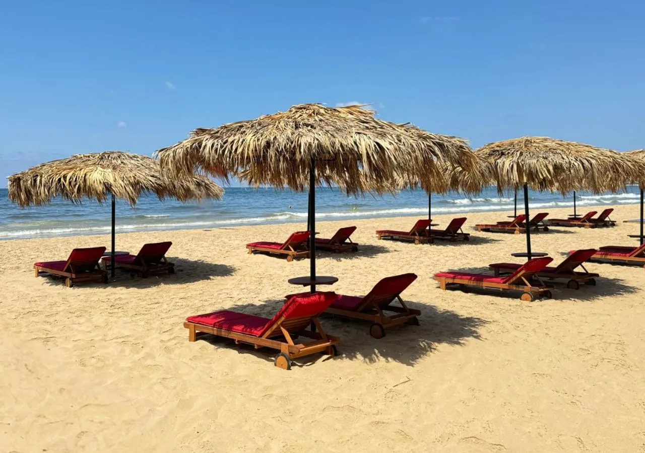 Beach in Lancaster Eden Bay