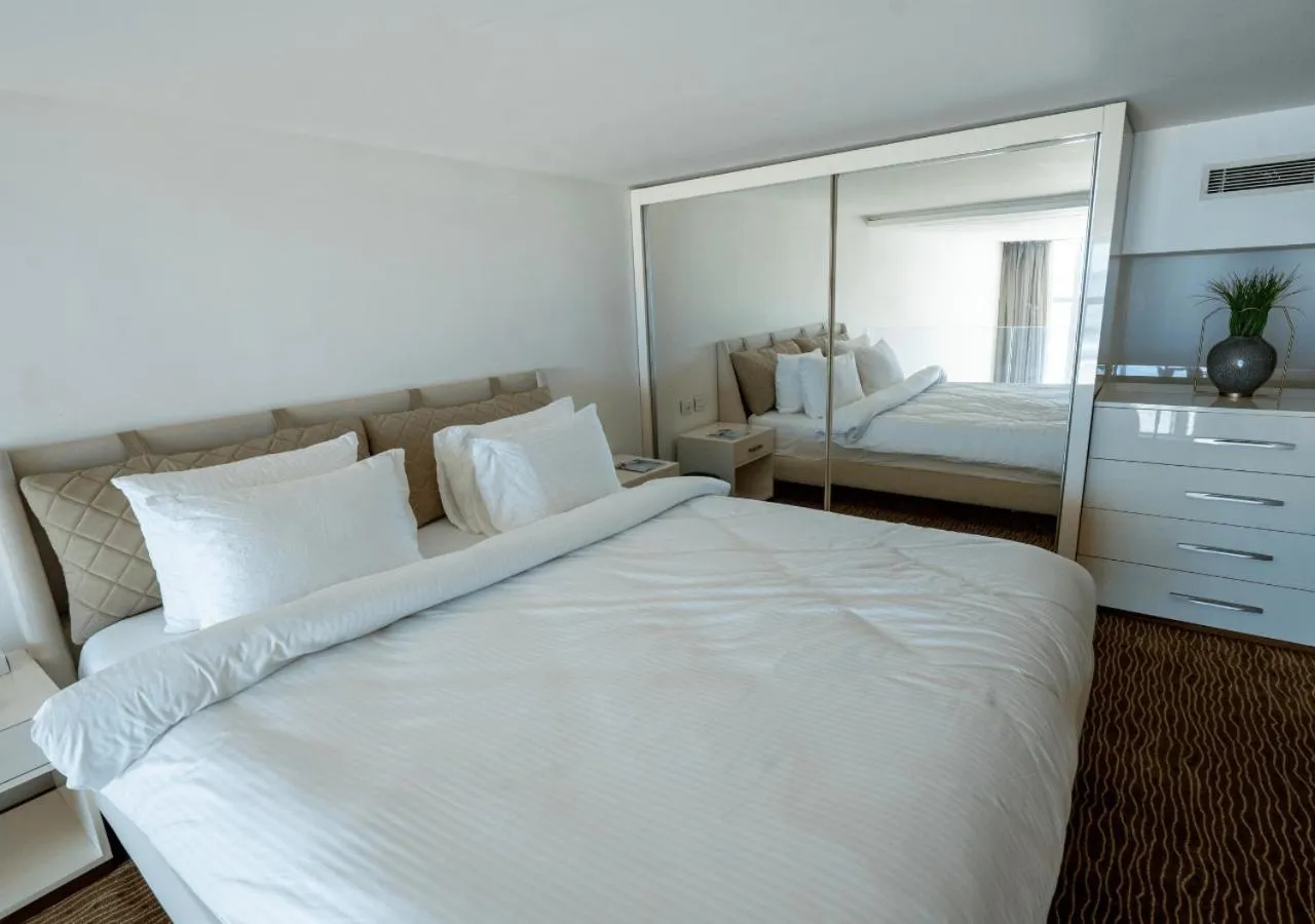 Bed in Lancaster Eden Bay