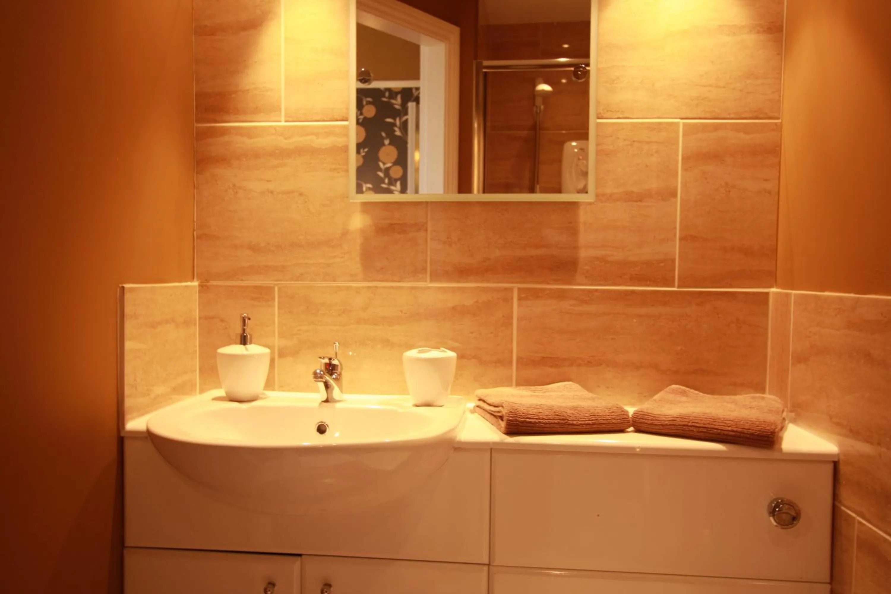 Brentwood Guest House