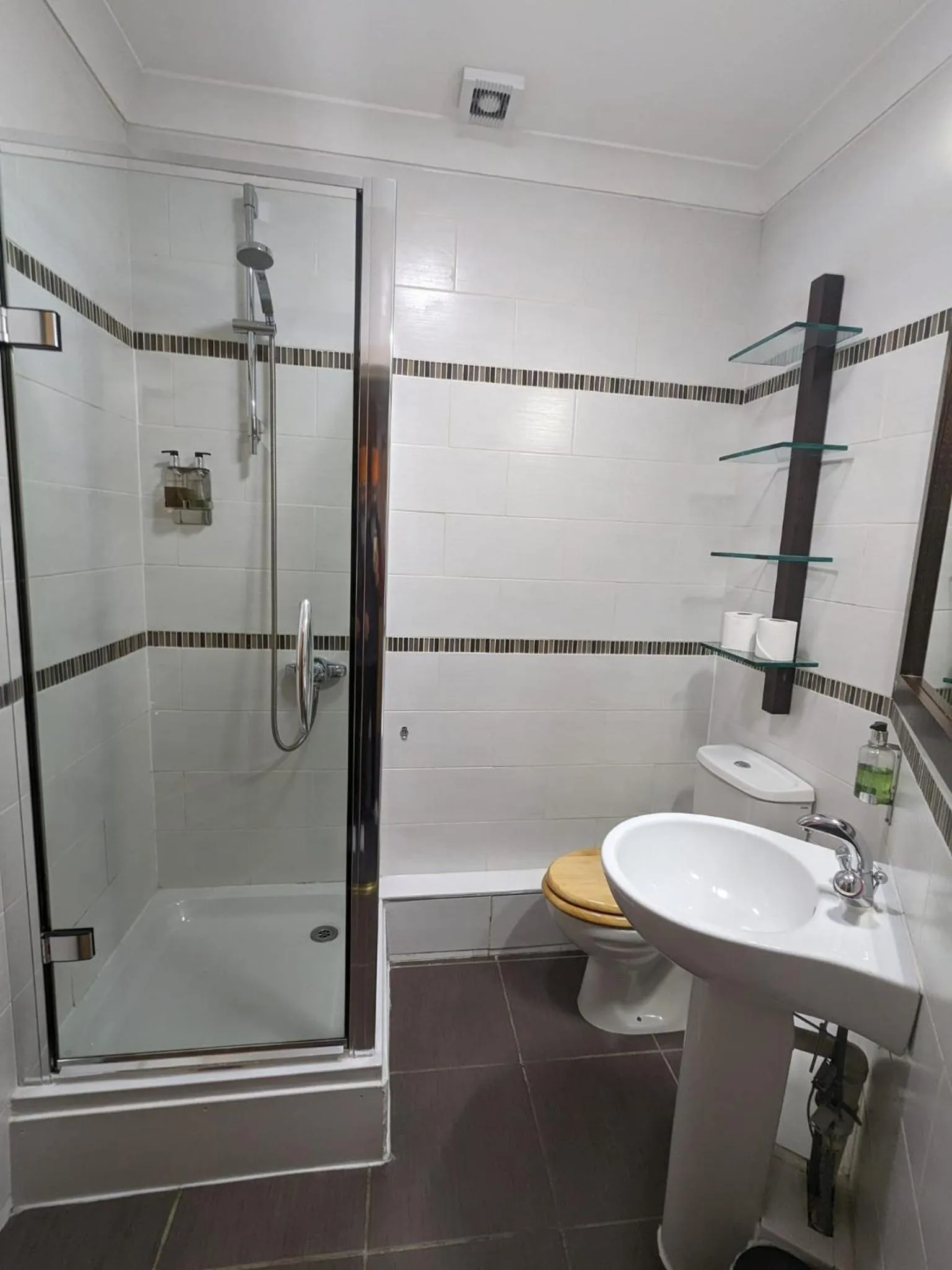 Bathroom in Aberdeen House