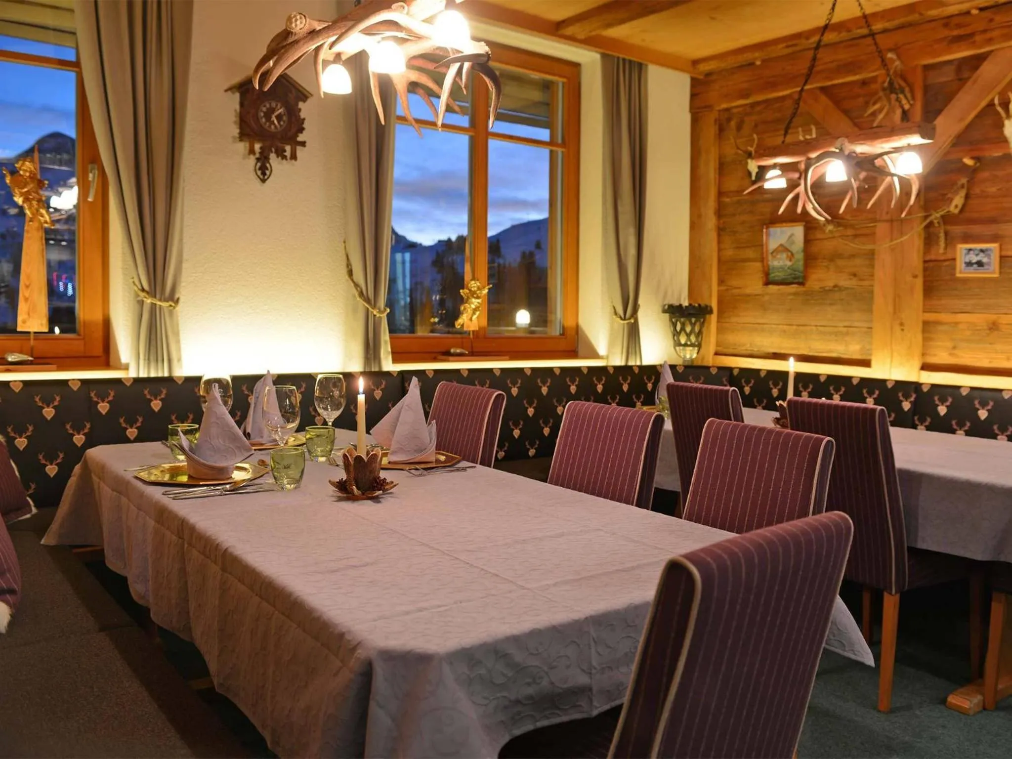 Restaurant/places to eat in Hotel Walisgaden superior