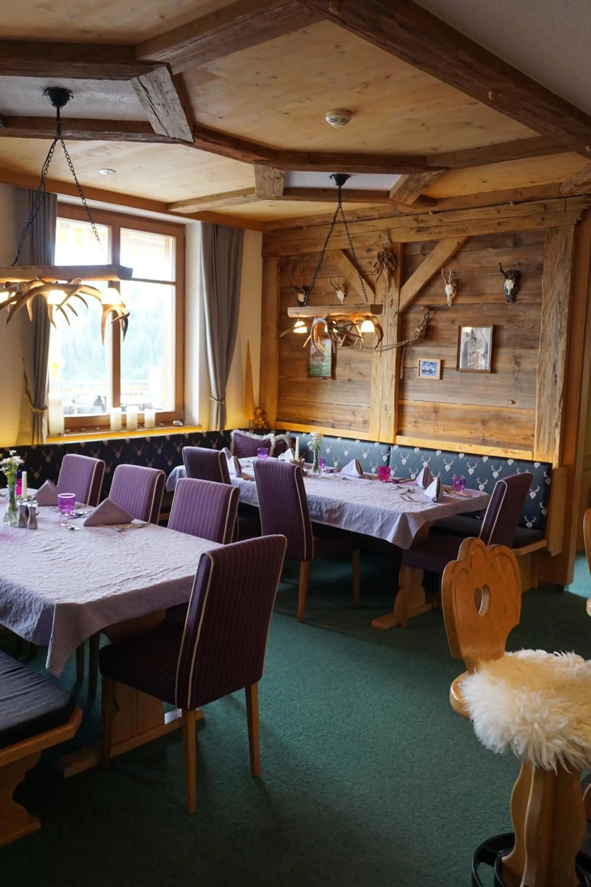 Restaurant/places to eat in Hotel Walisgaden superior