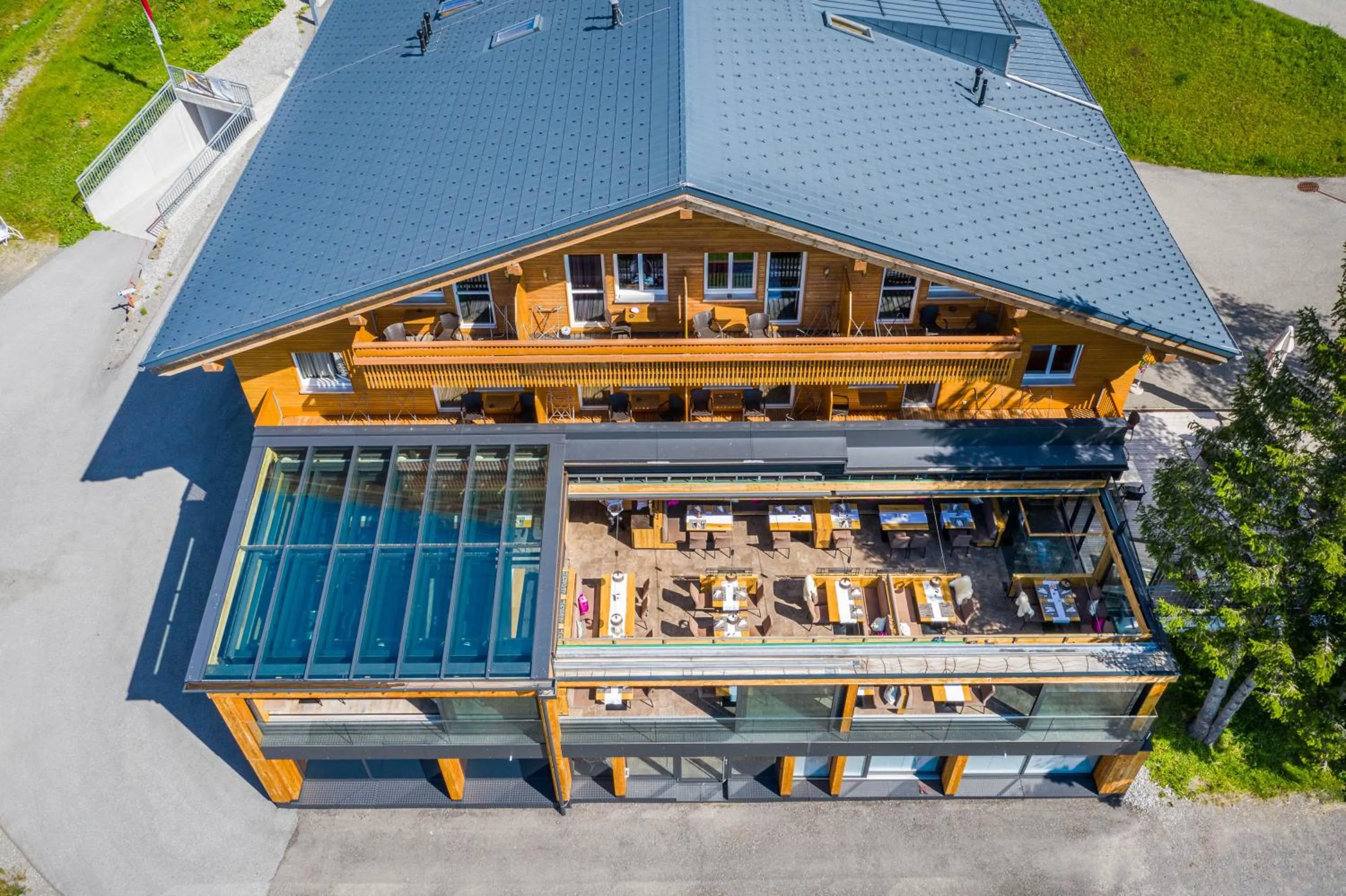 Property building in Hotel Walisgaden superior