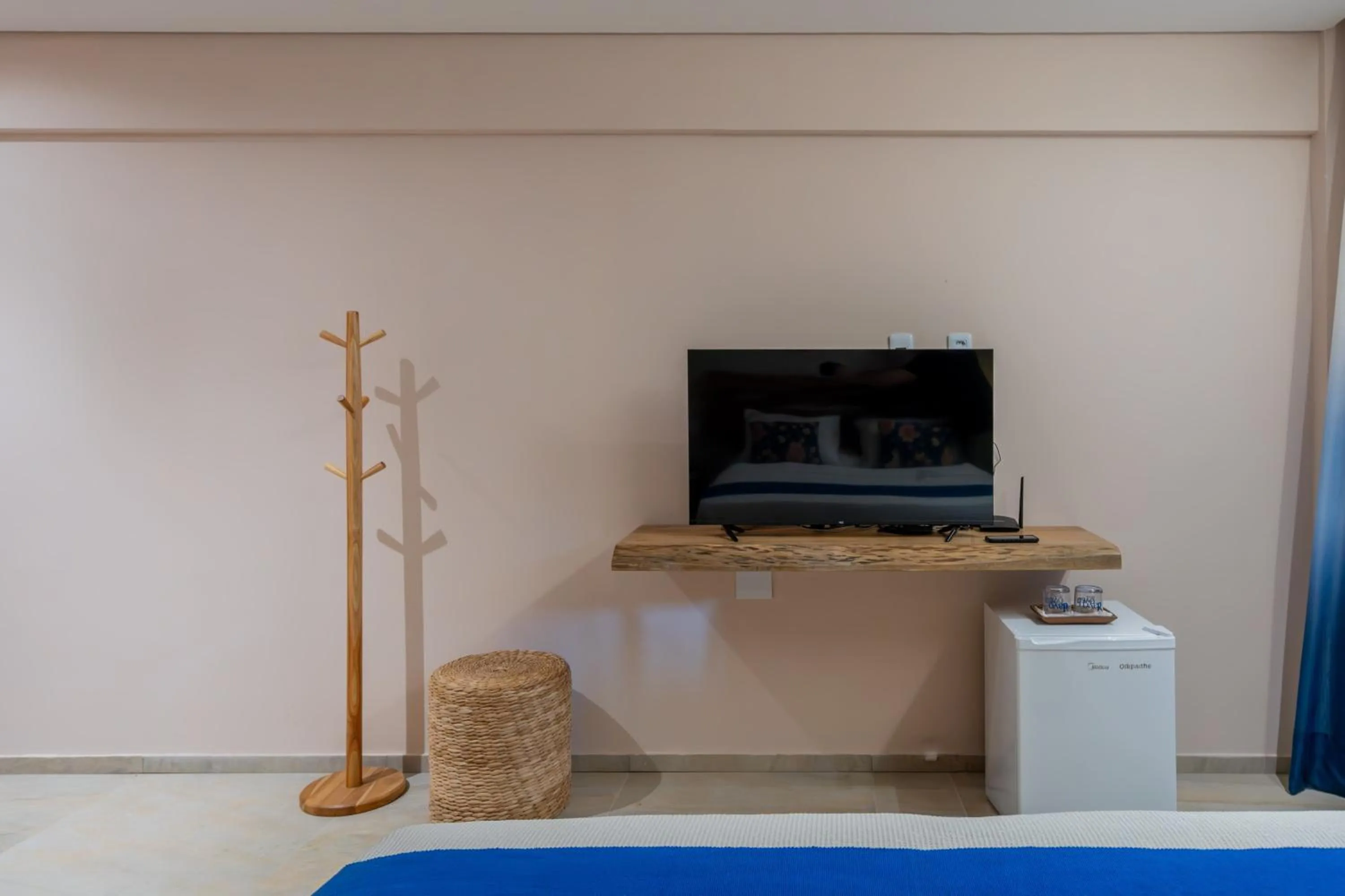 TV and multimedia in Dayo Hotel