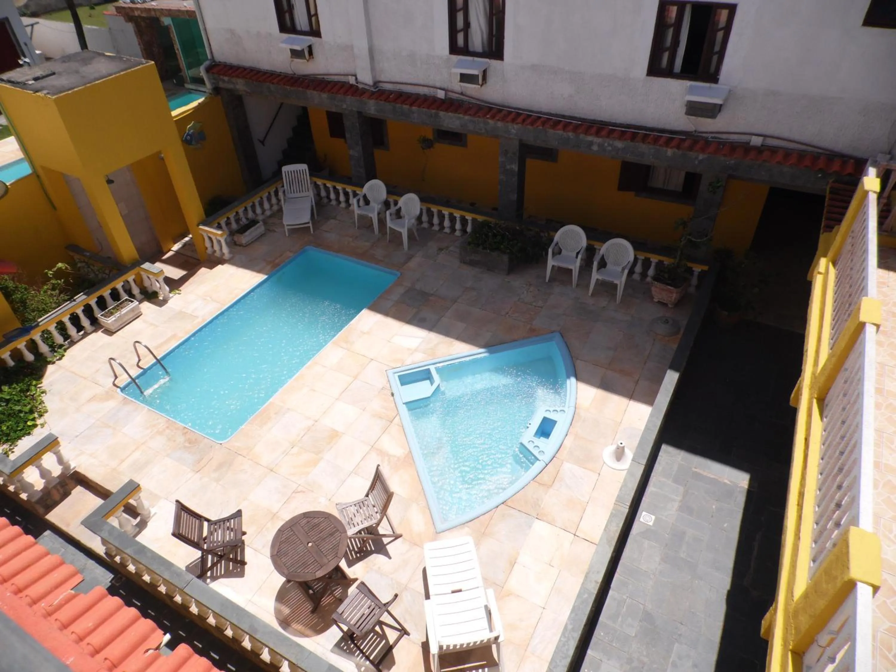 Swimming pool in Pousada Pratagy