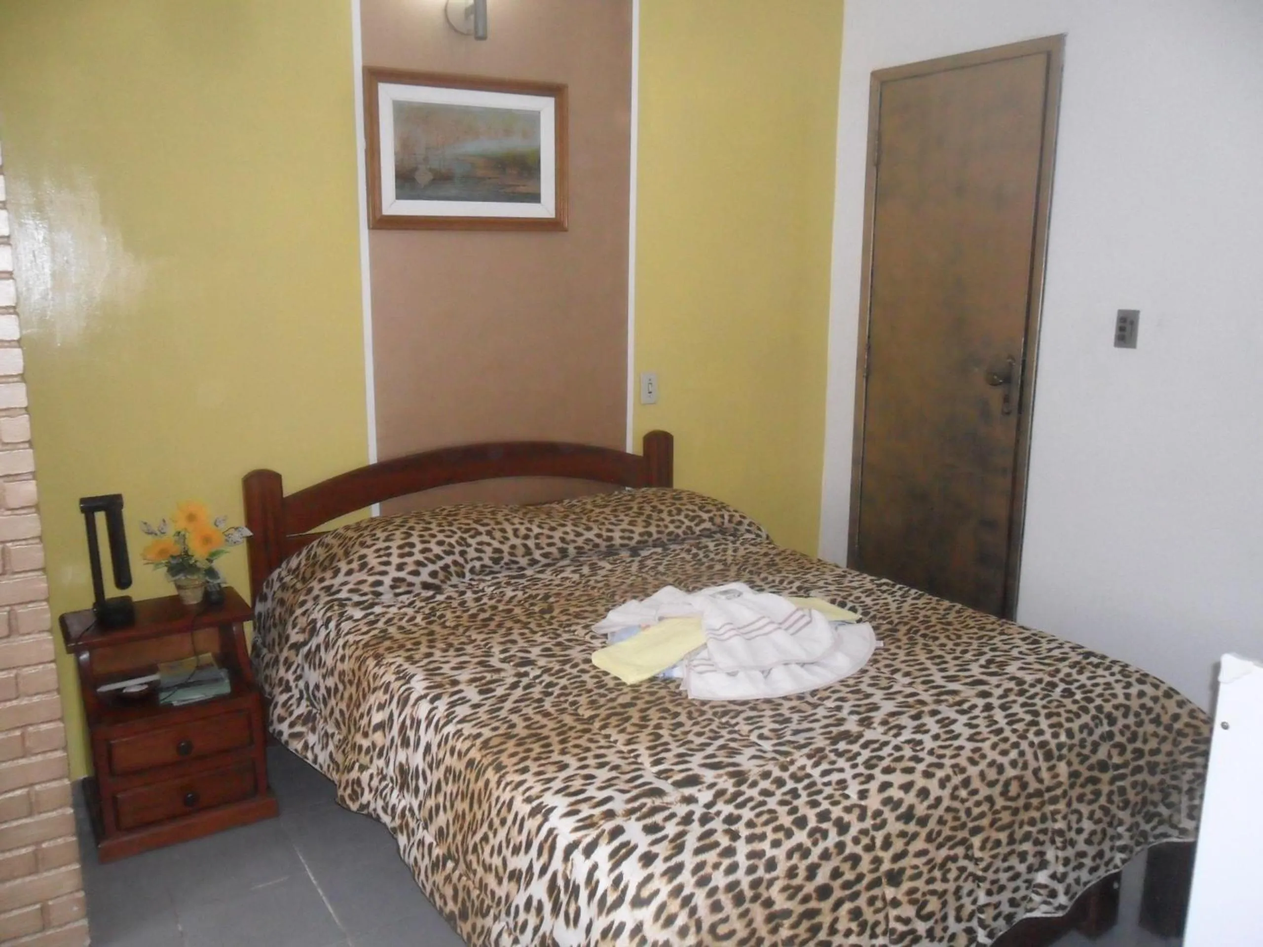 Photo of the whole room, Bed in Pousada Pratagy