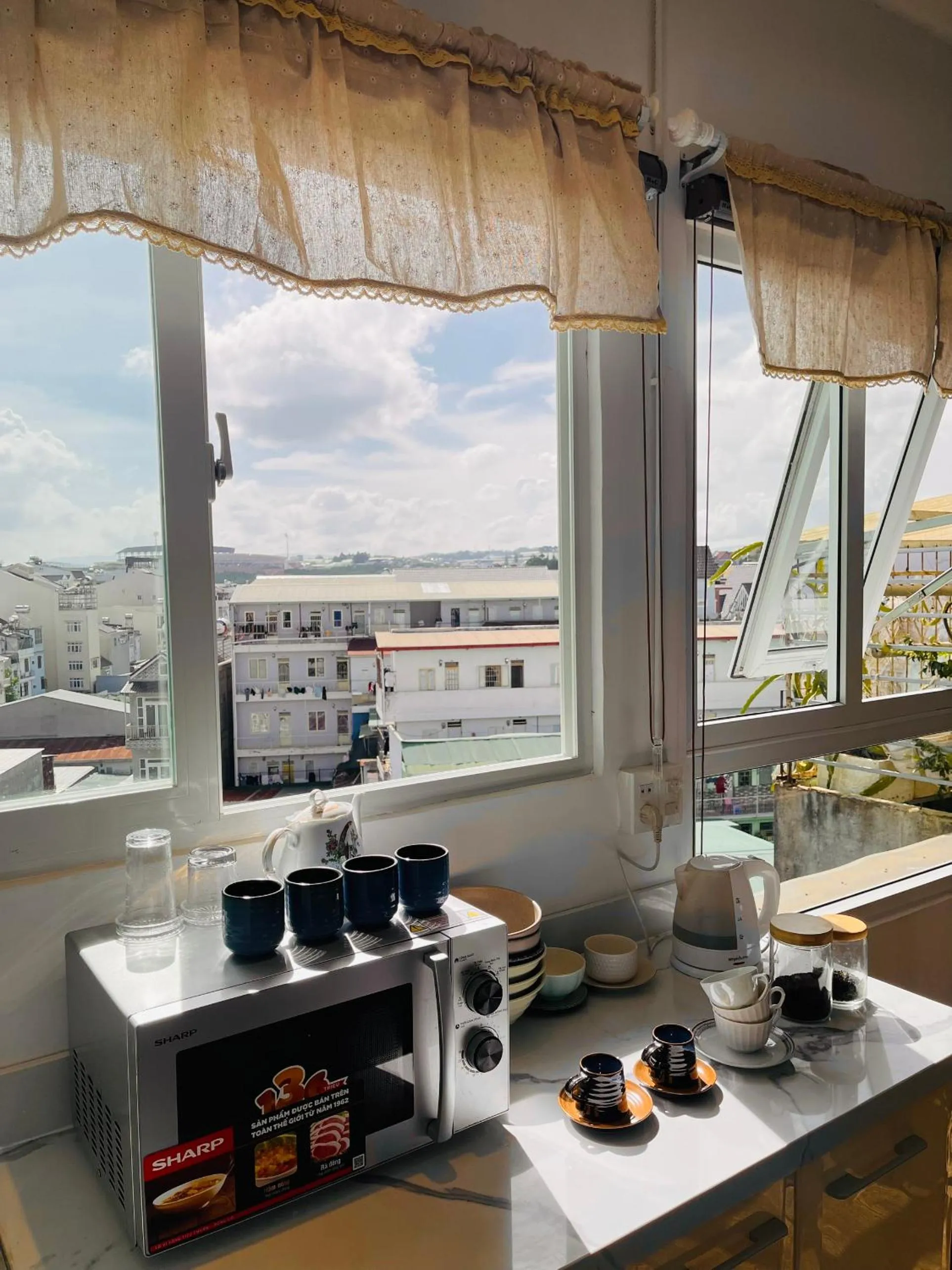 Street View Hotel & Apartment