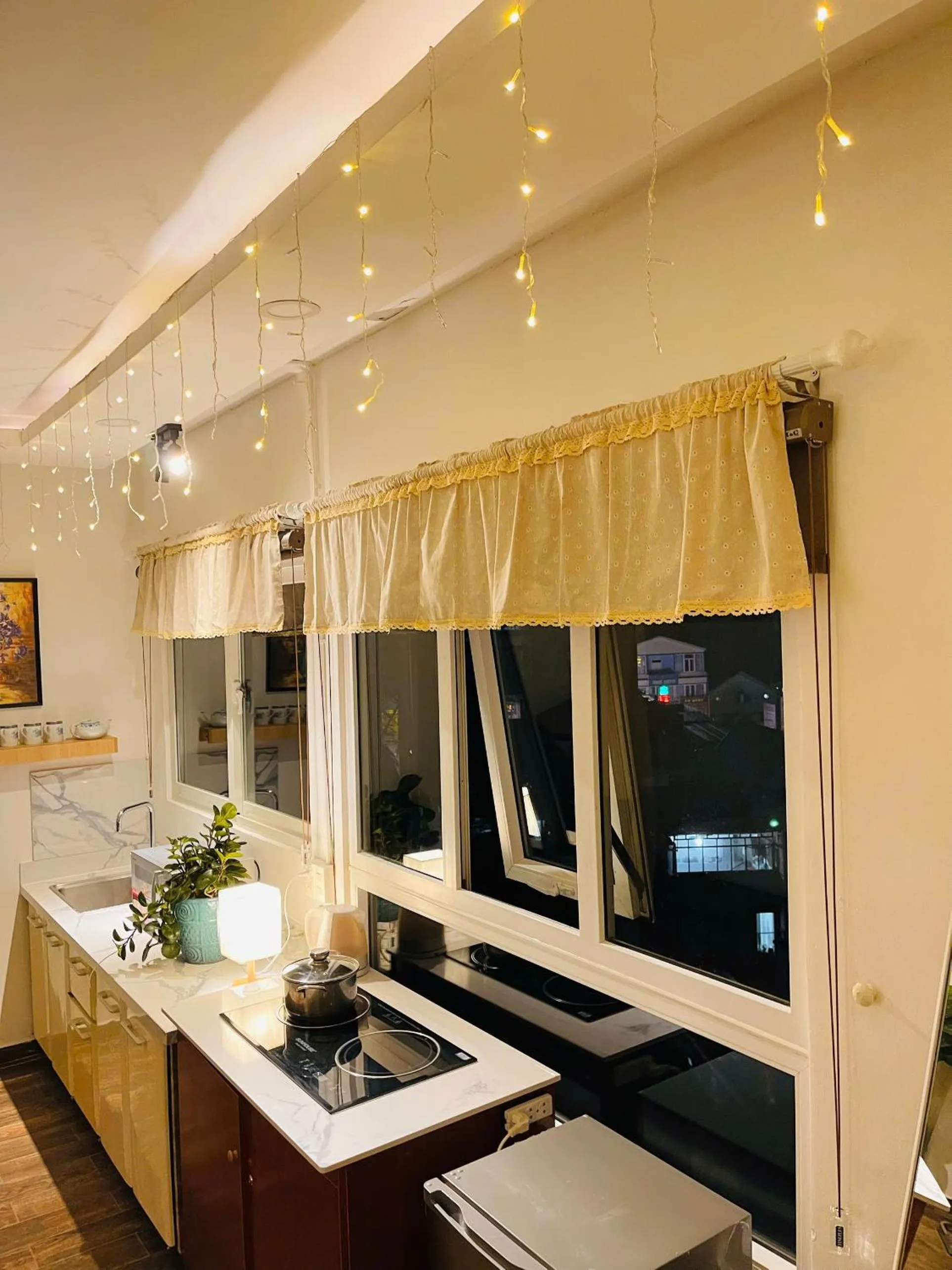 Street View Hotel & Apartment