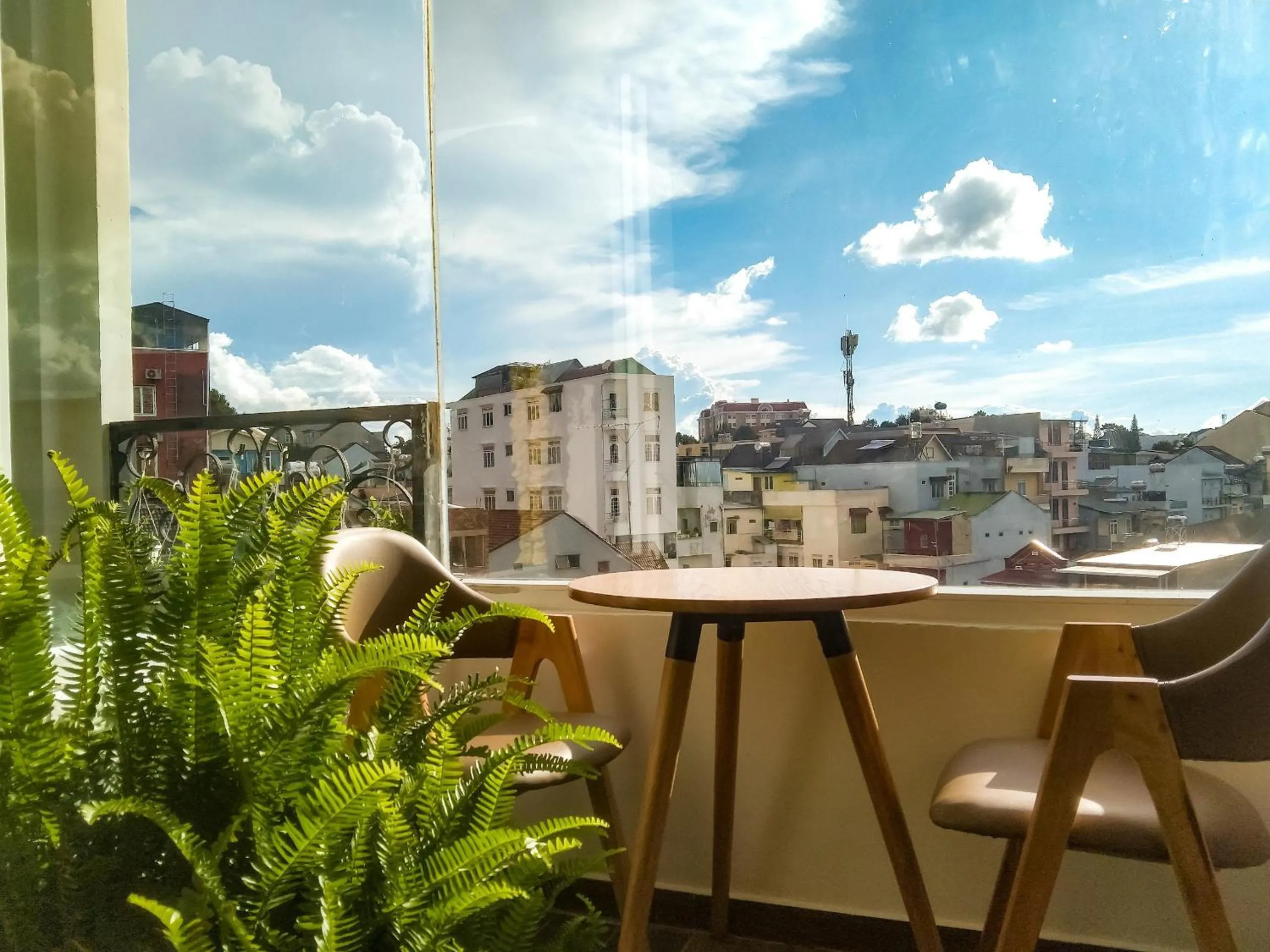 Communal lounge/ TV room in Street View Hotel & Apartment