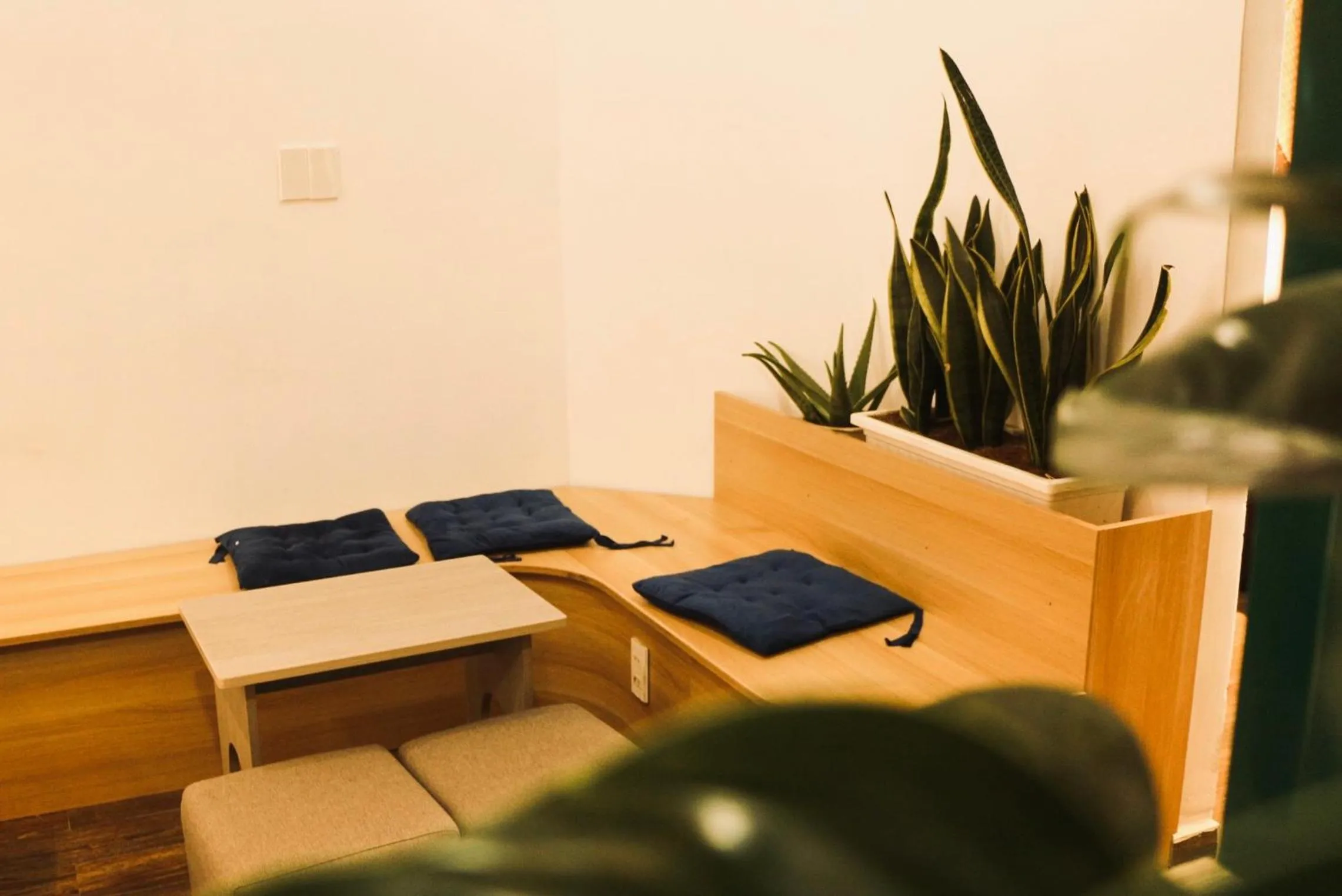 Street View Hotel & Apartment