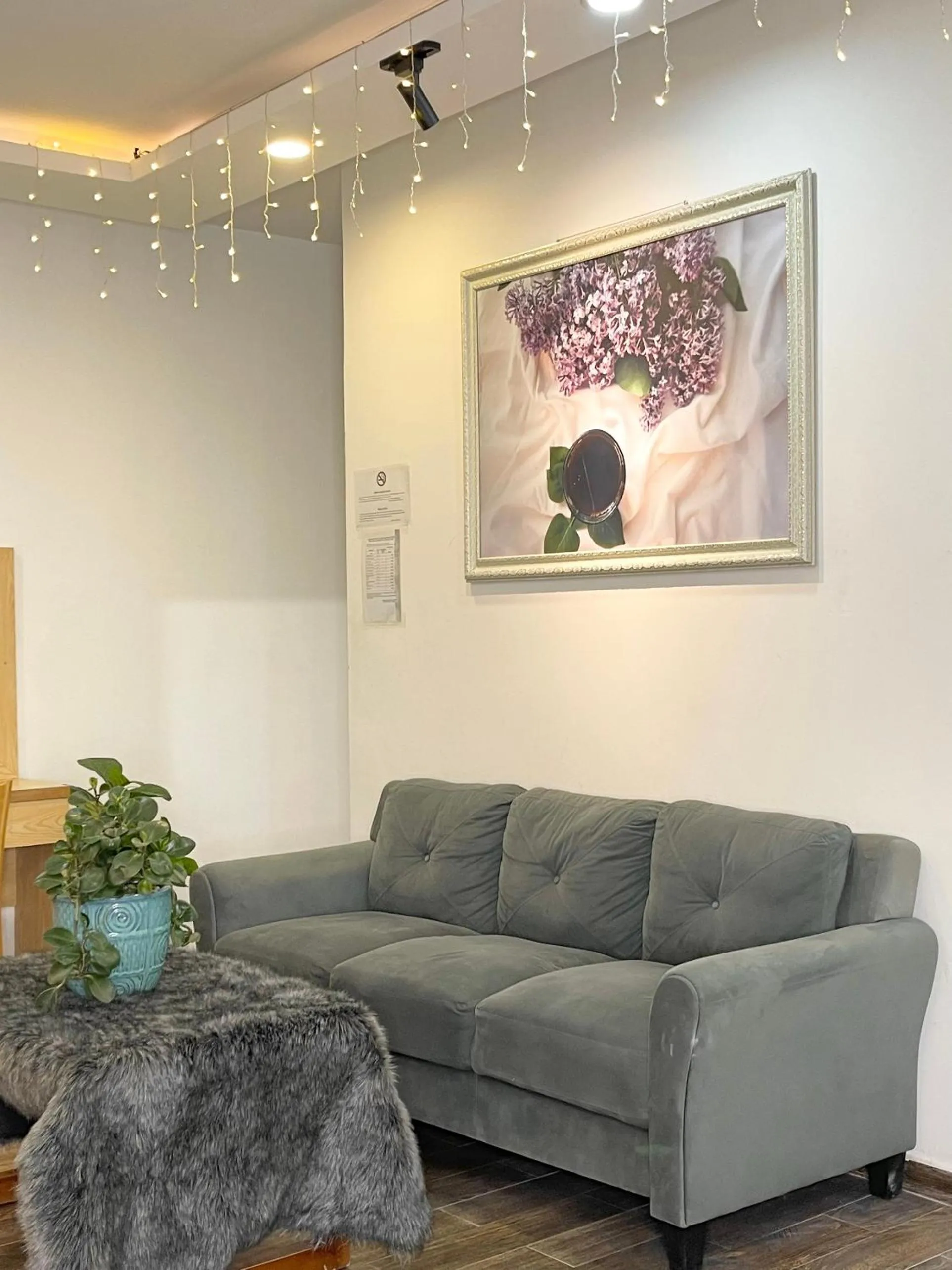 Street View Hotel & Apartment