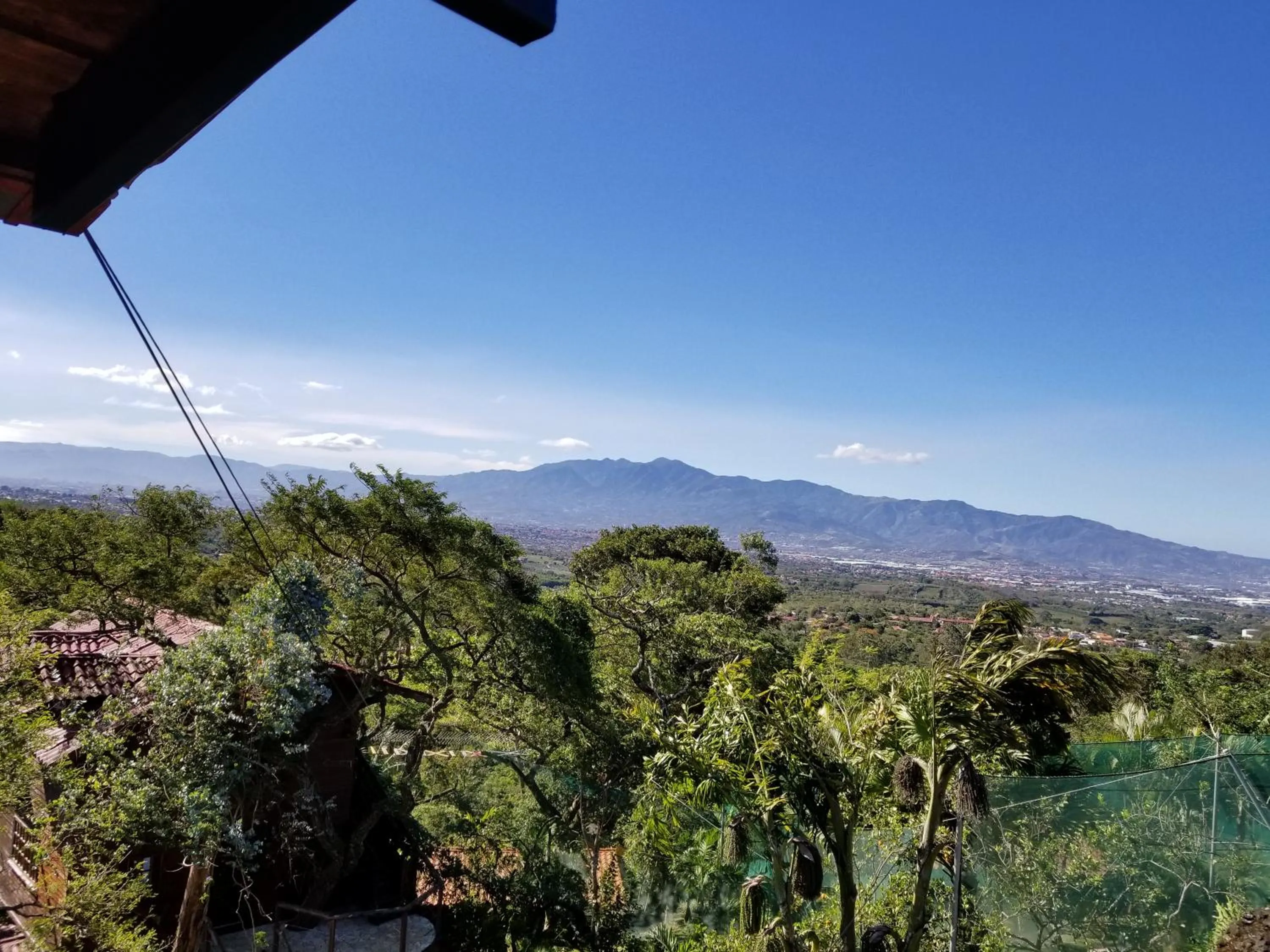 Mountain view in Hotel Monte Campana Heredia