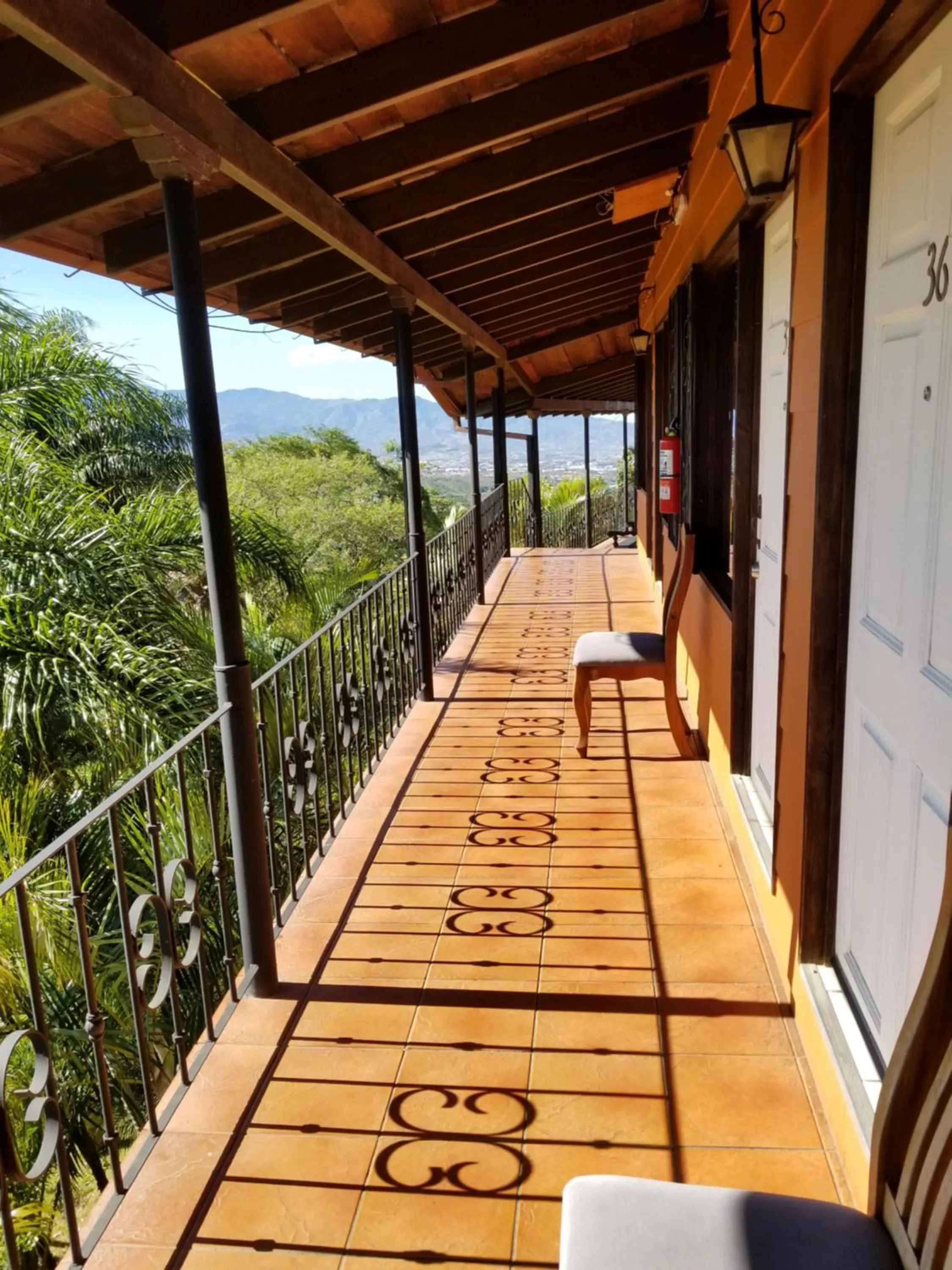 Balcony/Terrace in Hotel Monte Campana Heredia