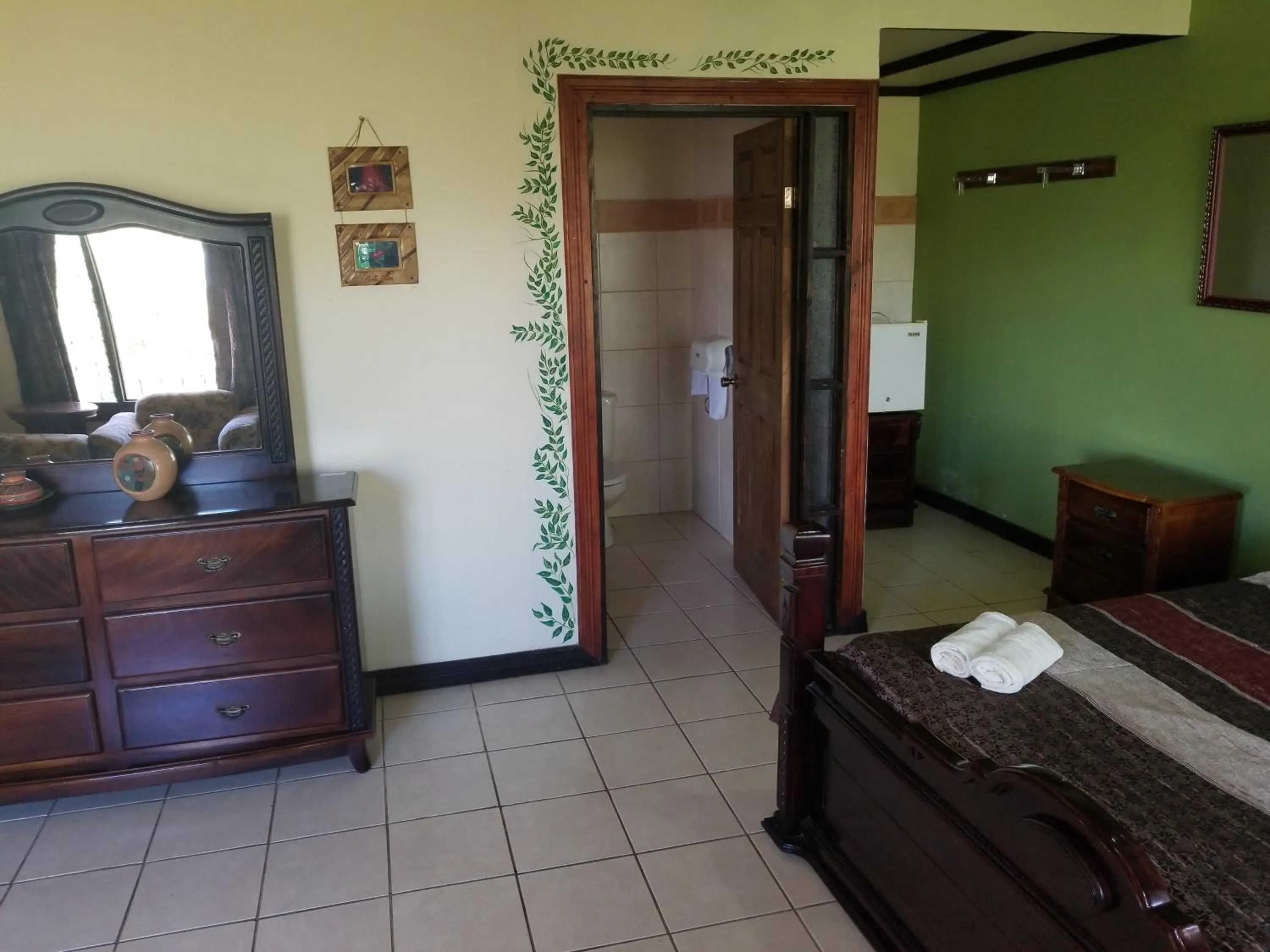 Bed in Hotel Monte Campana Heredia