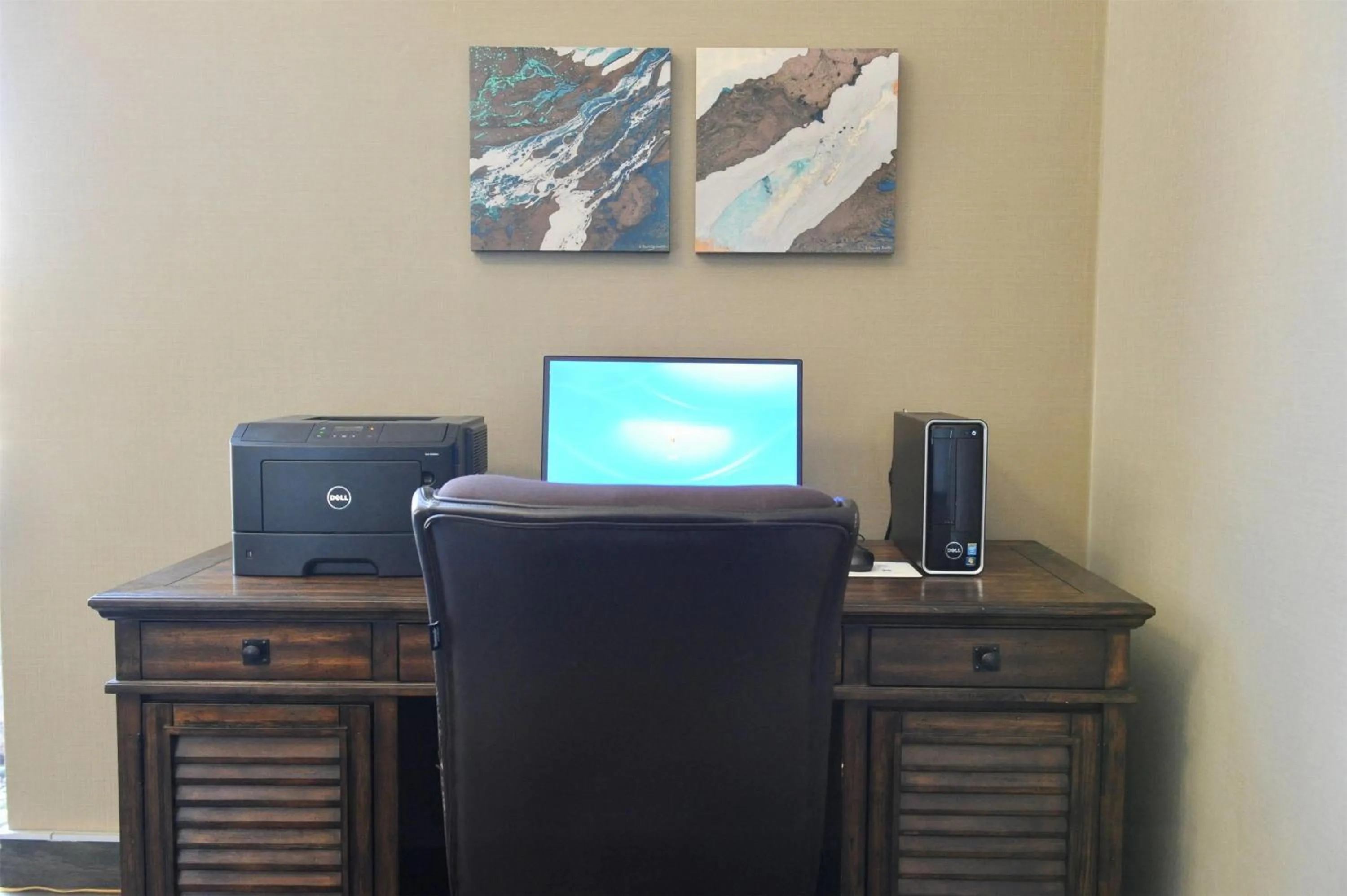 Business facilities in Days Inn & Suites by Wyndham Wausau