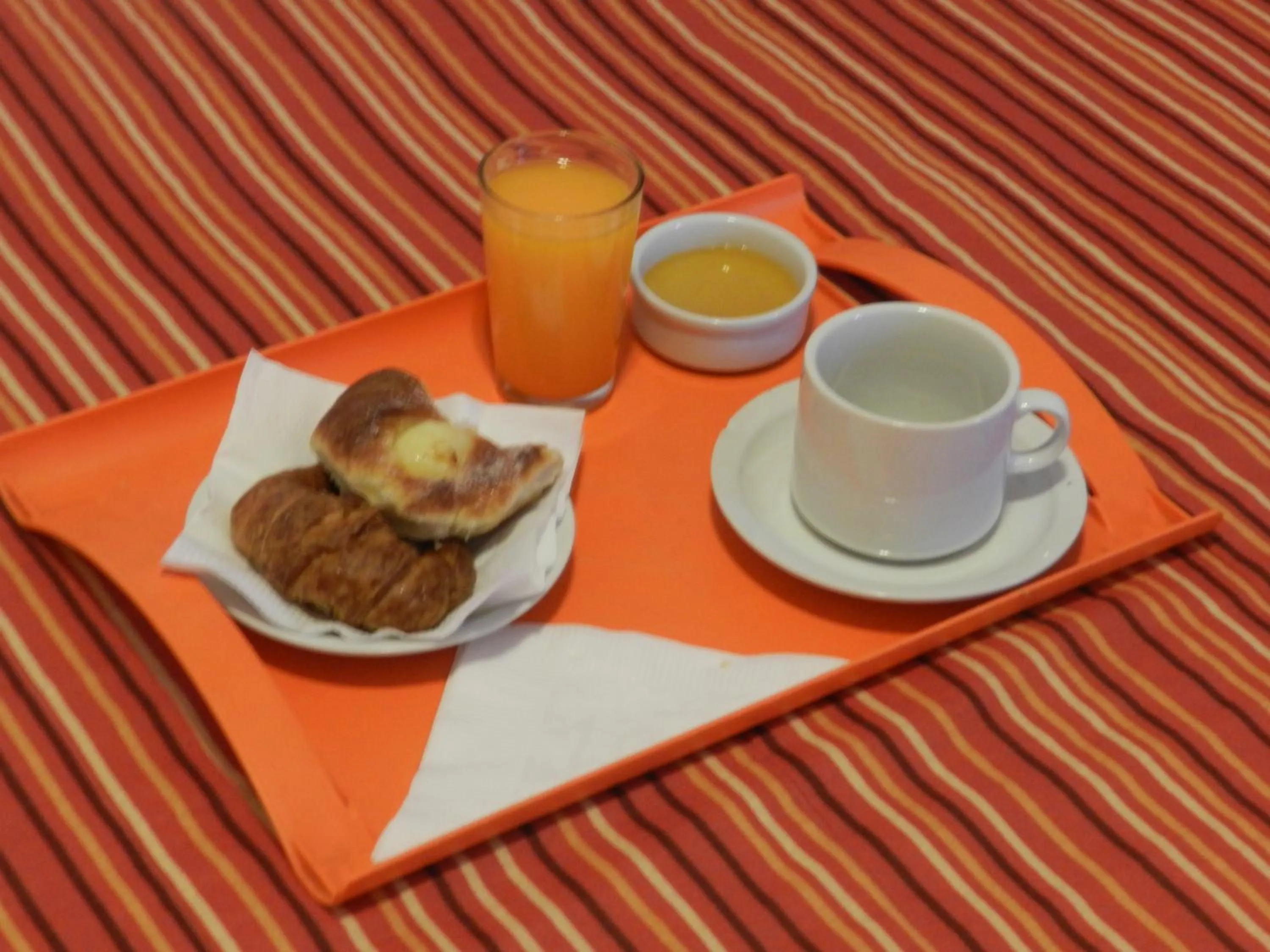 bunk bed in Hotel Buenos Aires