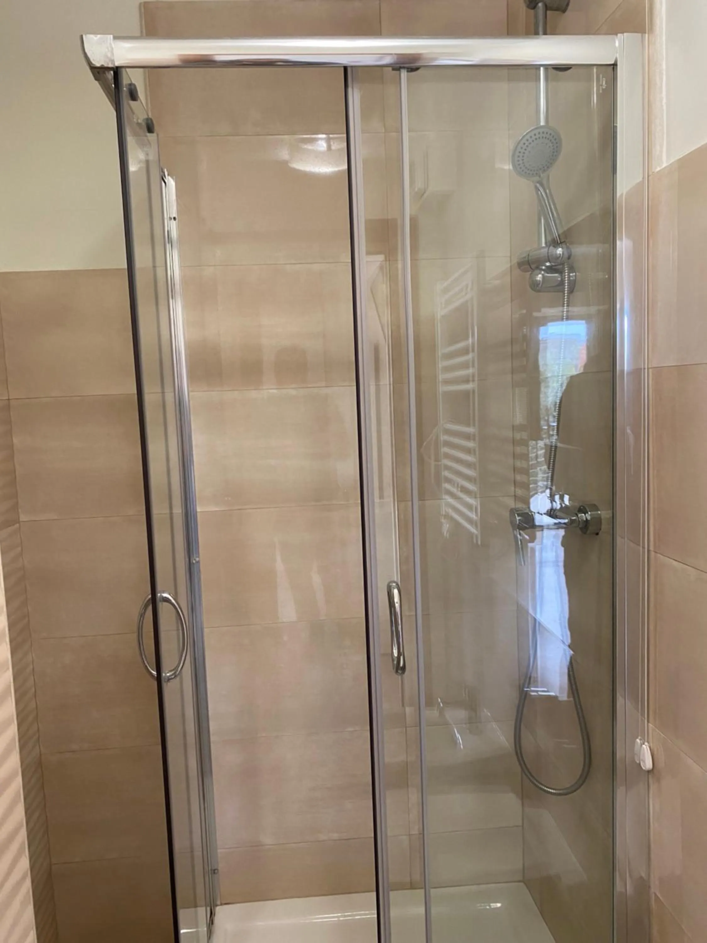Shower in Miro' Agropoli