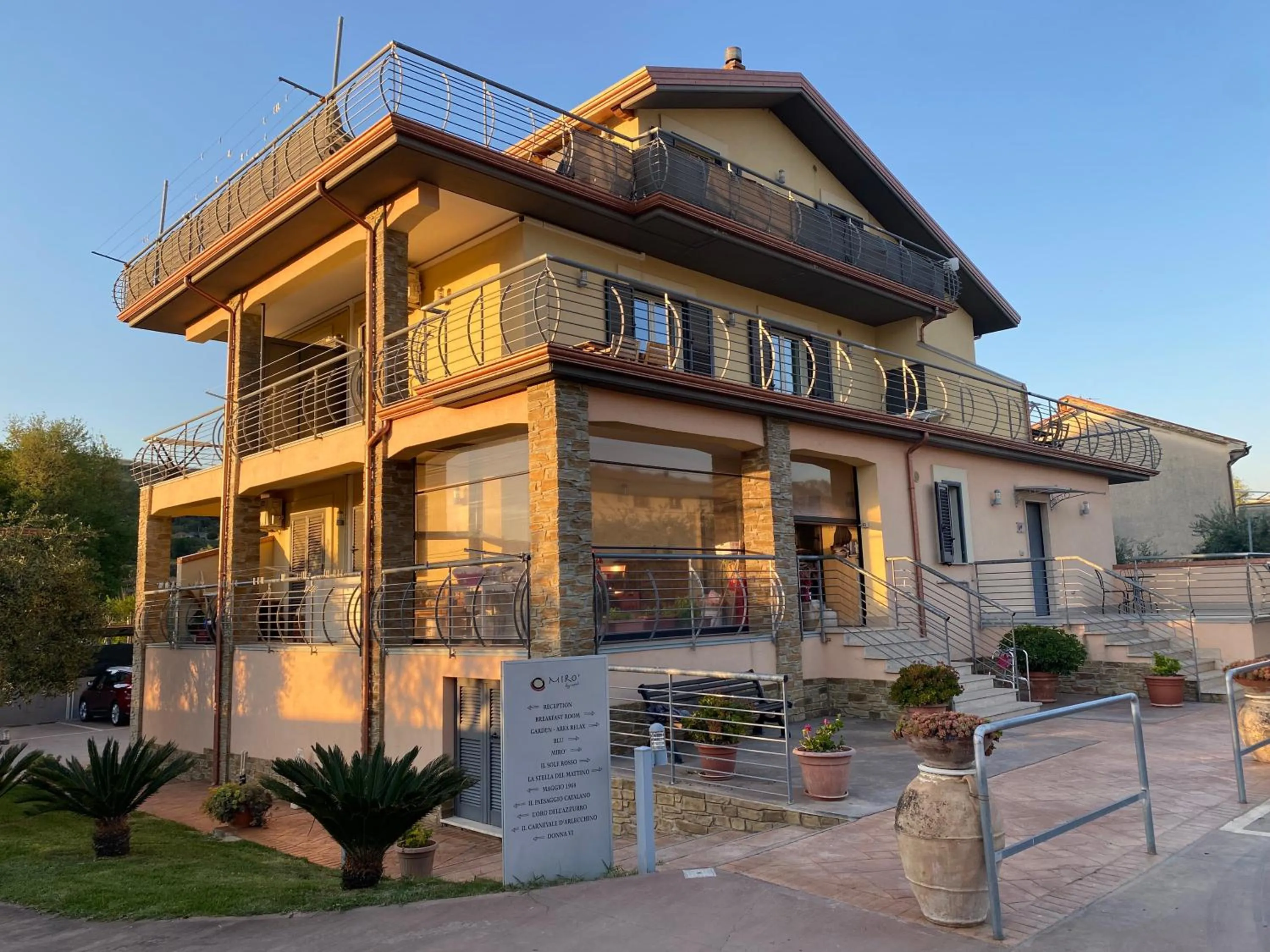 Property building in Miro' Agropoli