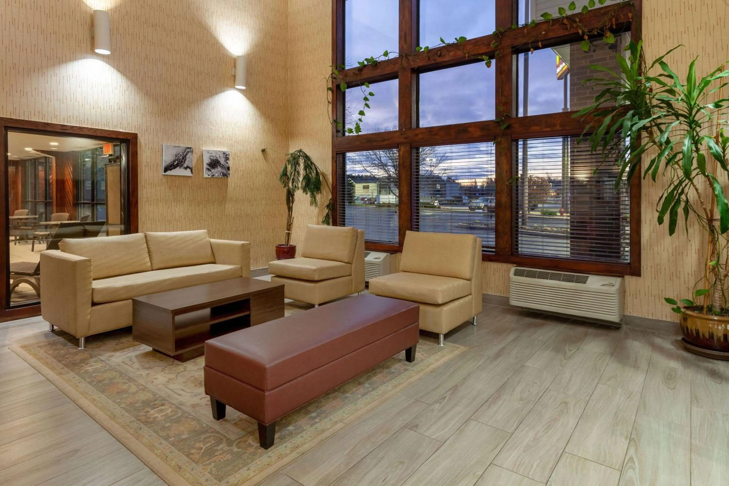 Lobby or reception in Super 8 by Wyndham Wausau