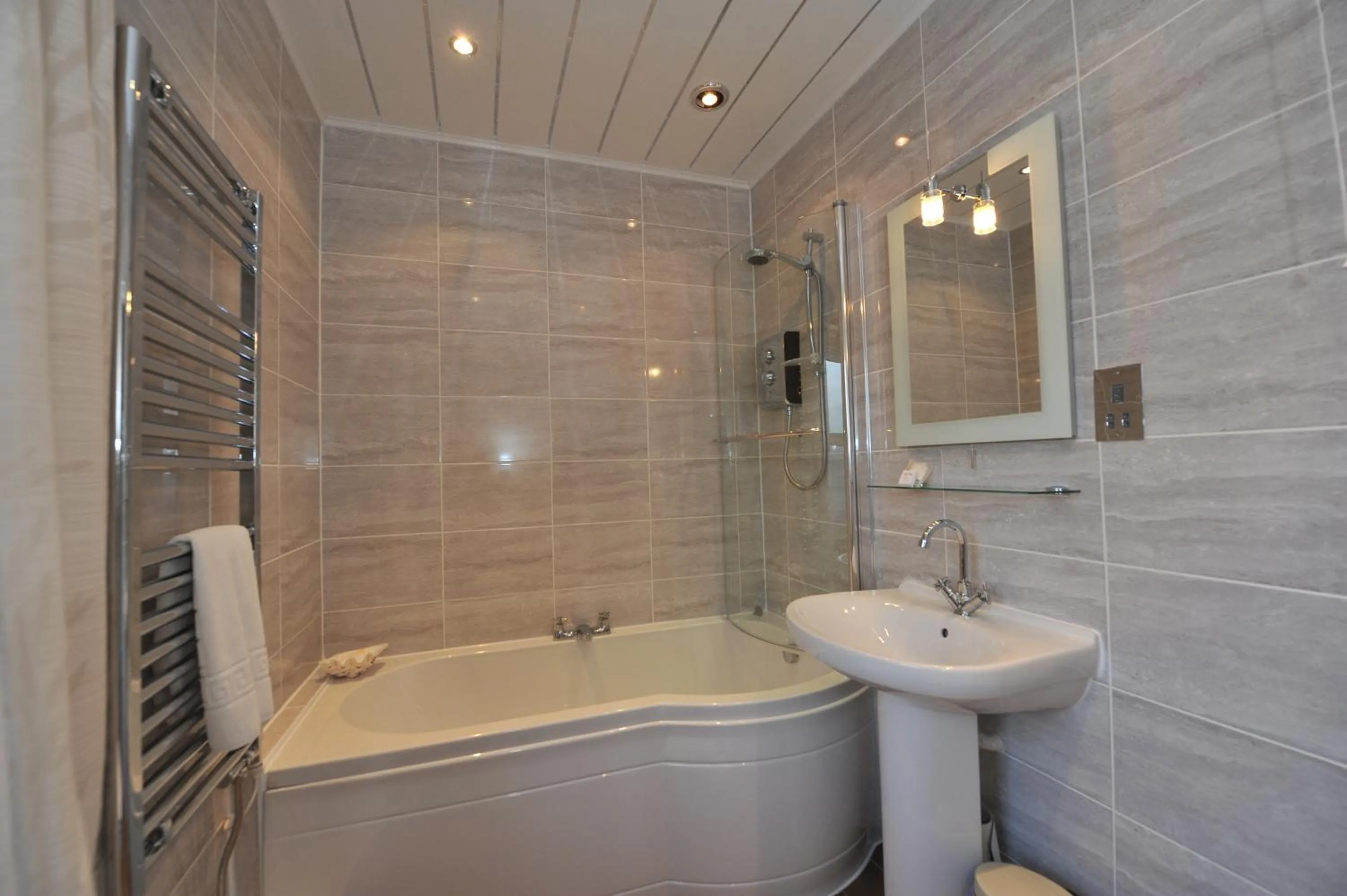 Bathroom in Poppies Hotel