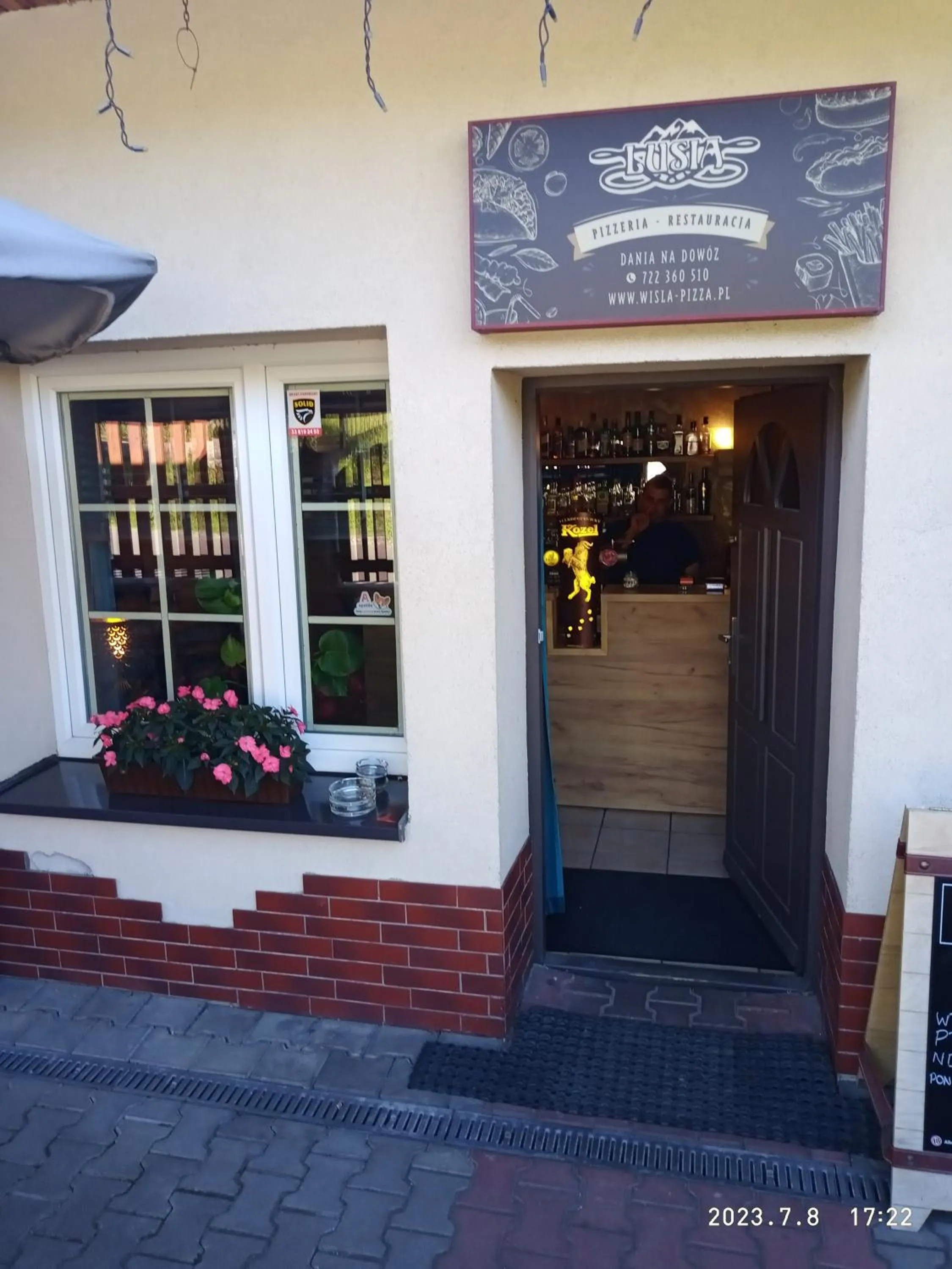 Facade/entrance in Lusia