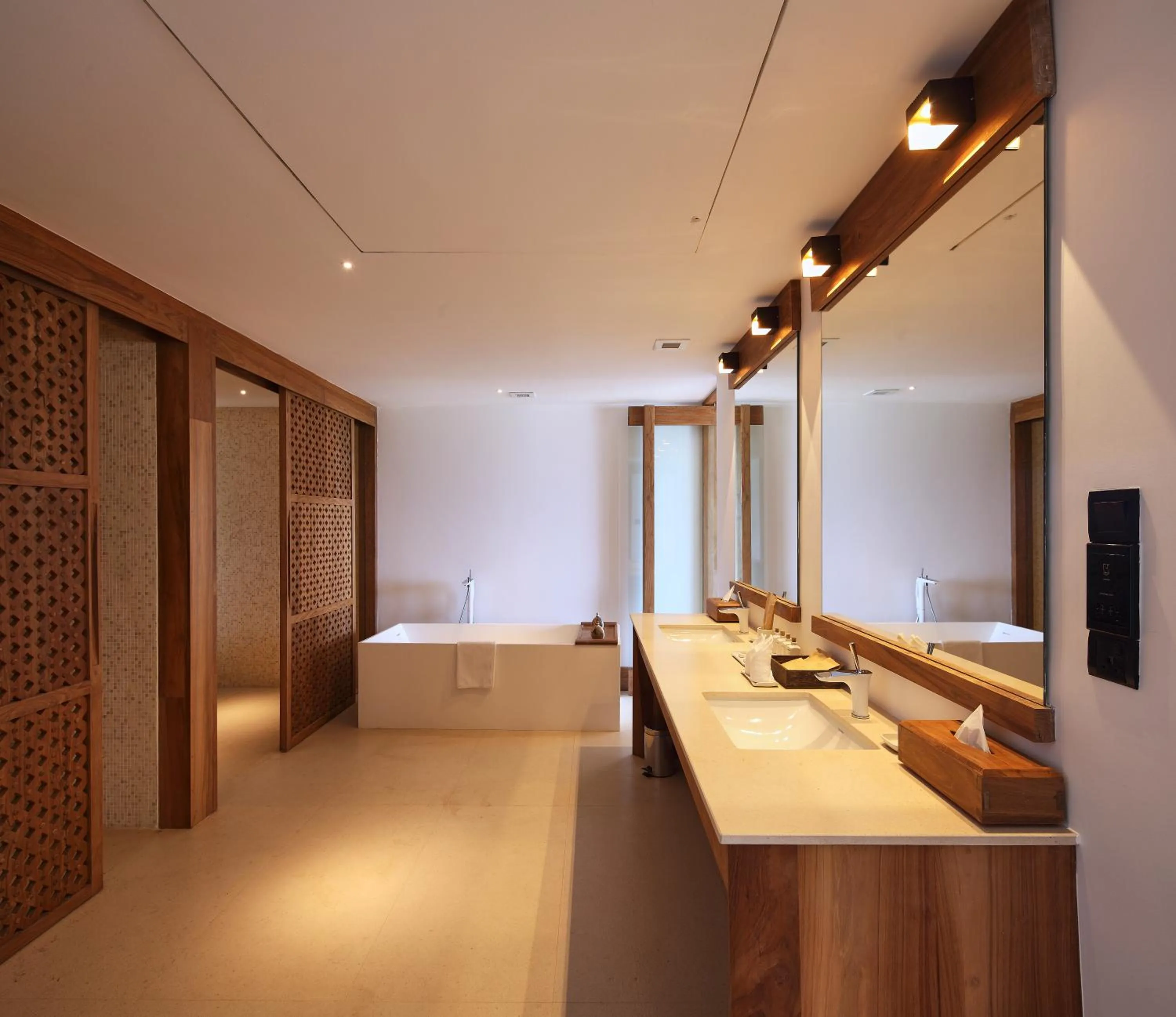 Bathroom in Riff Hikkaduwa