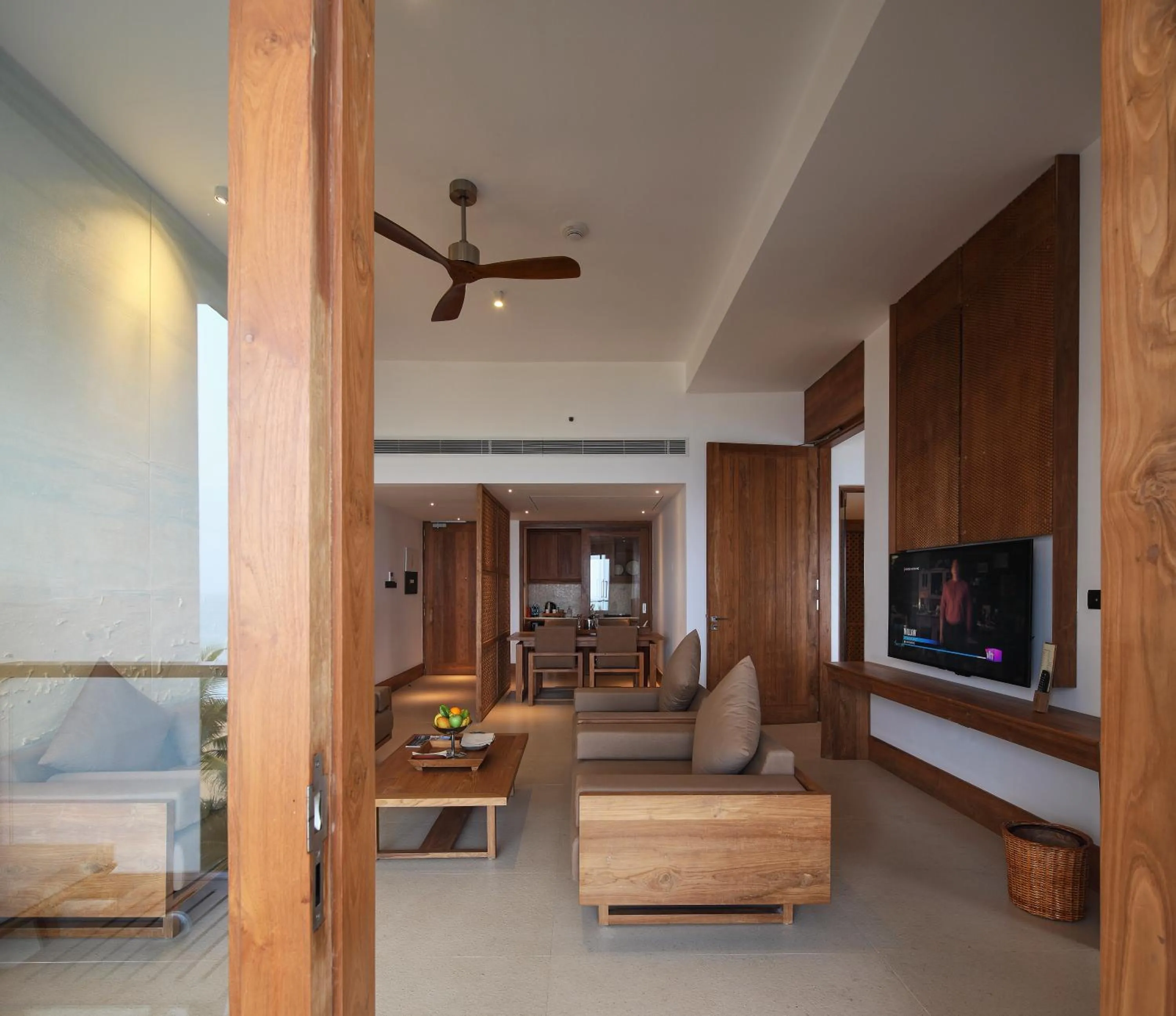 Communal lounge/ TV room in Riff Hikkaduwa