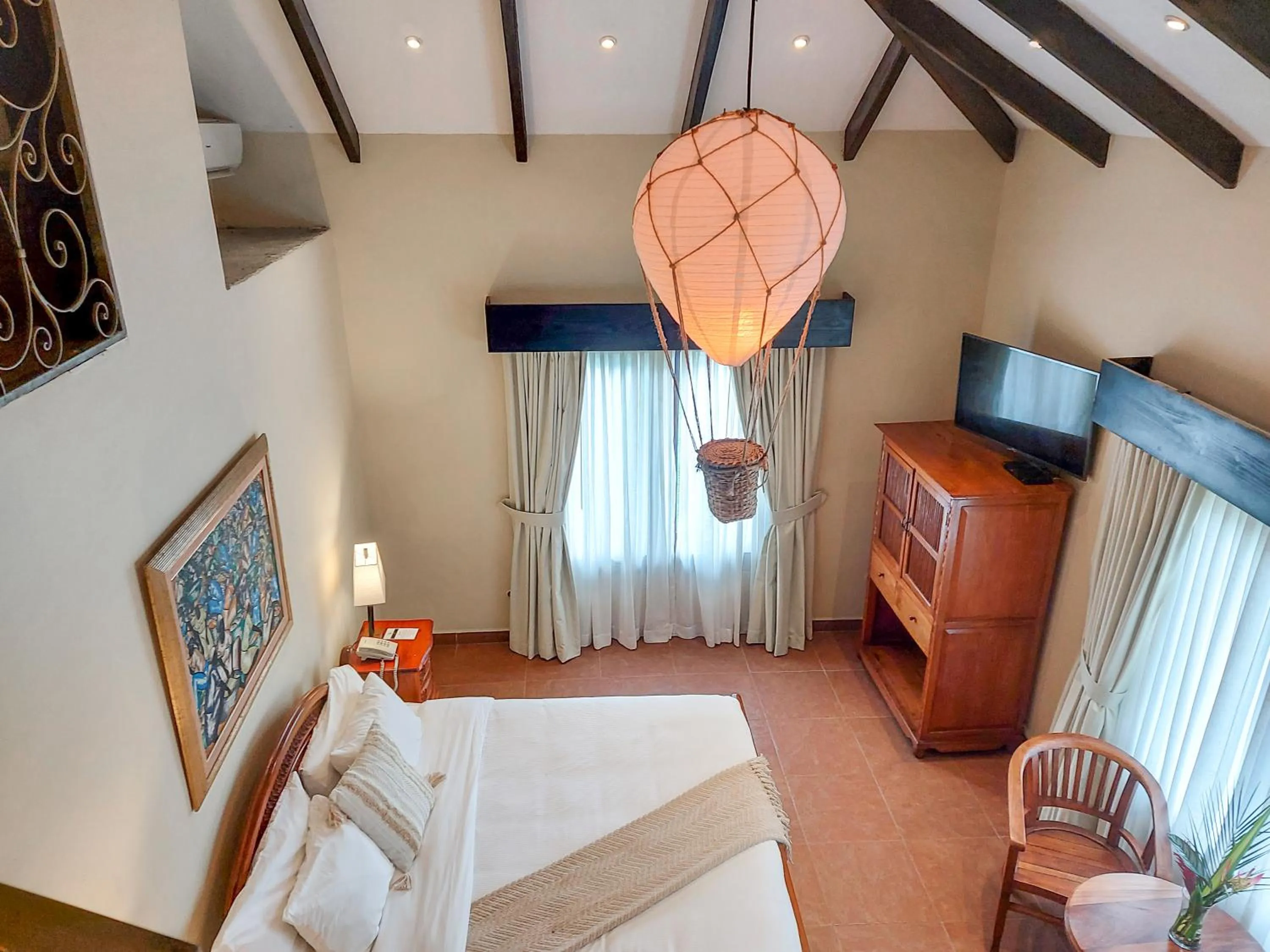 Photo of the whole room, Bed in The Riverside Inn