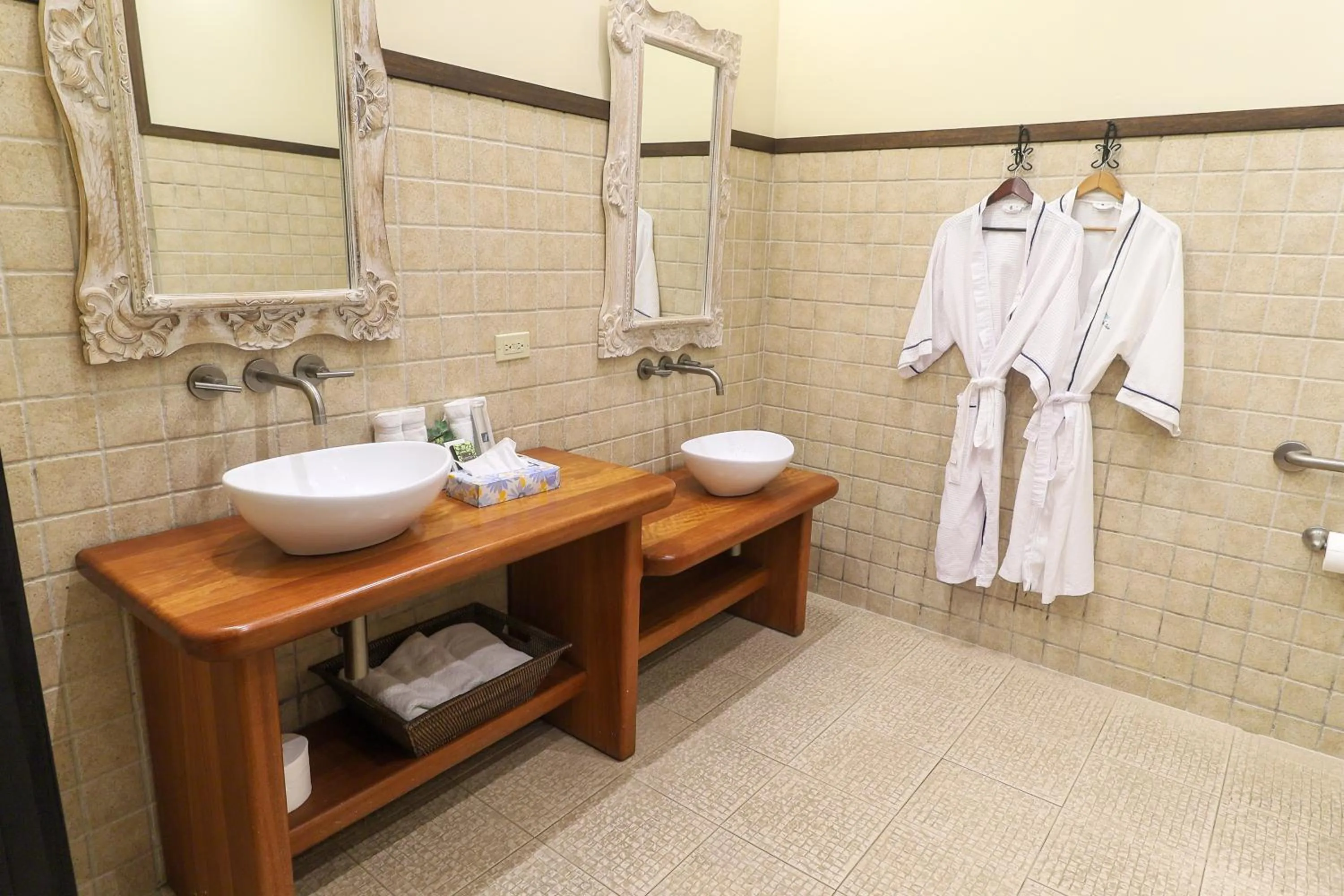 Bathroom in The Riverside Inn
