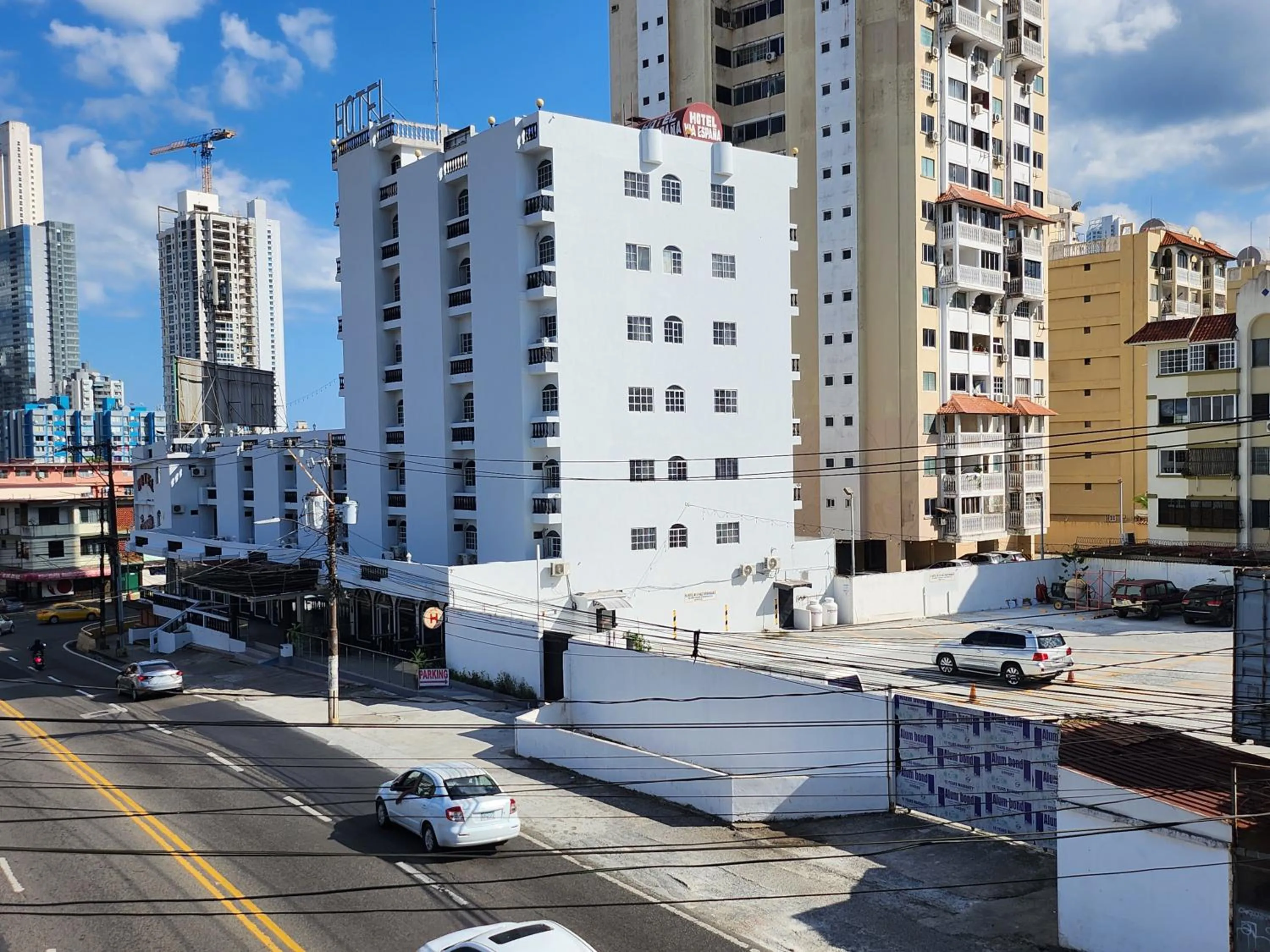 Property building in Hotel Via Espana