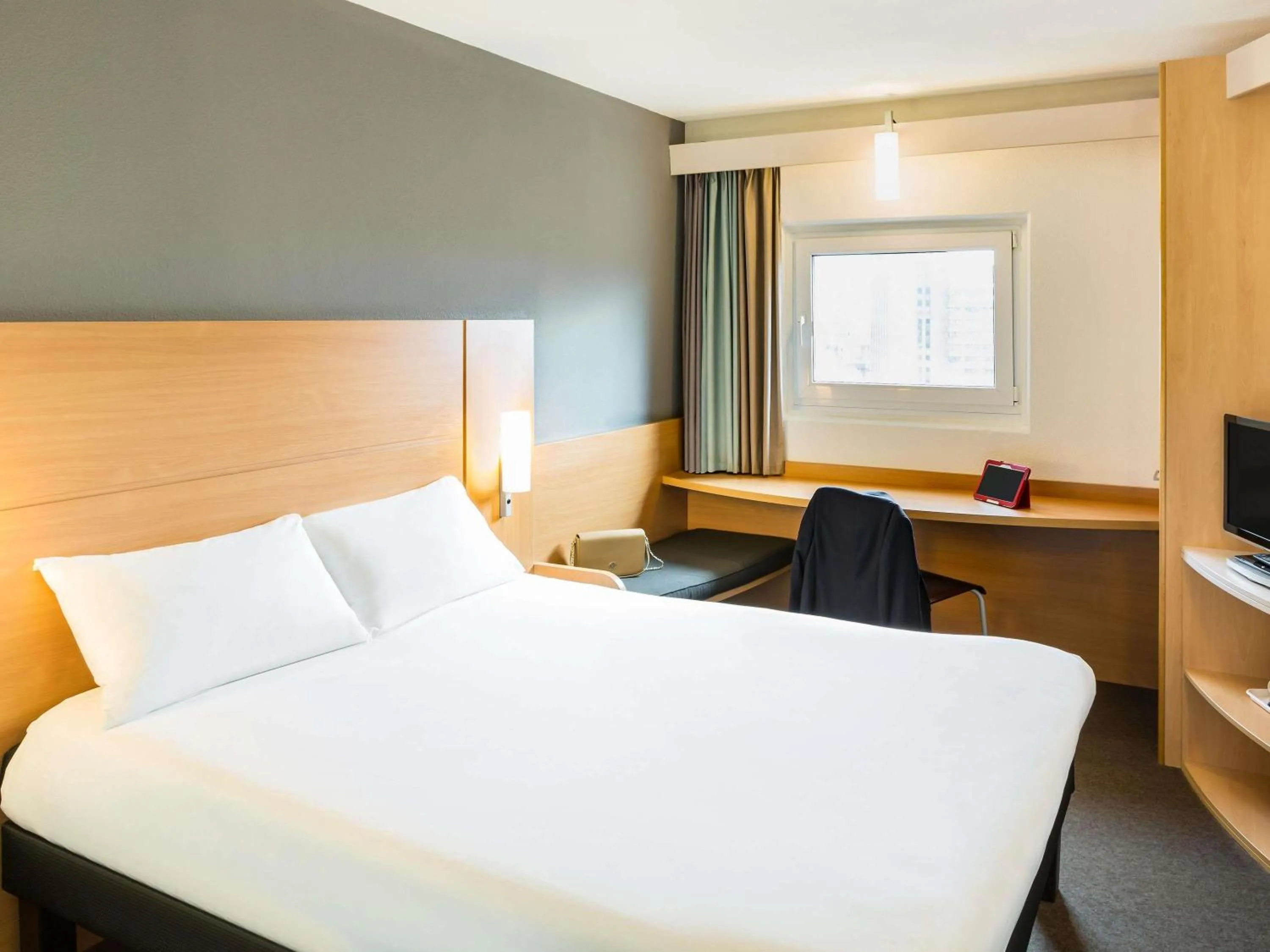 Other, Bed in ibis Leeds Centre Marlborough Street
