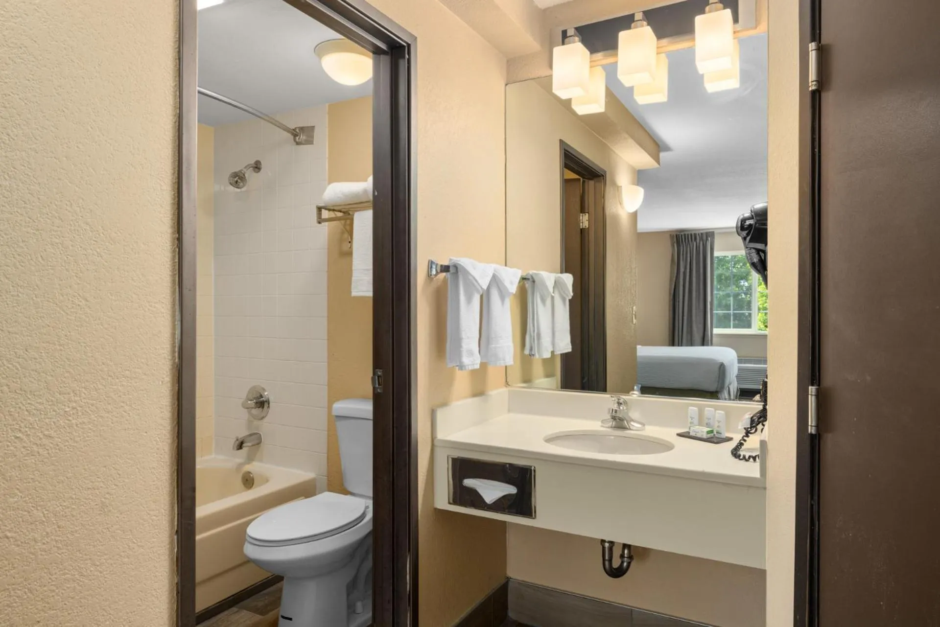 Ramada by Wyndham Portland