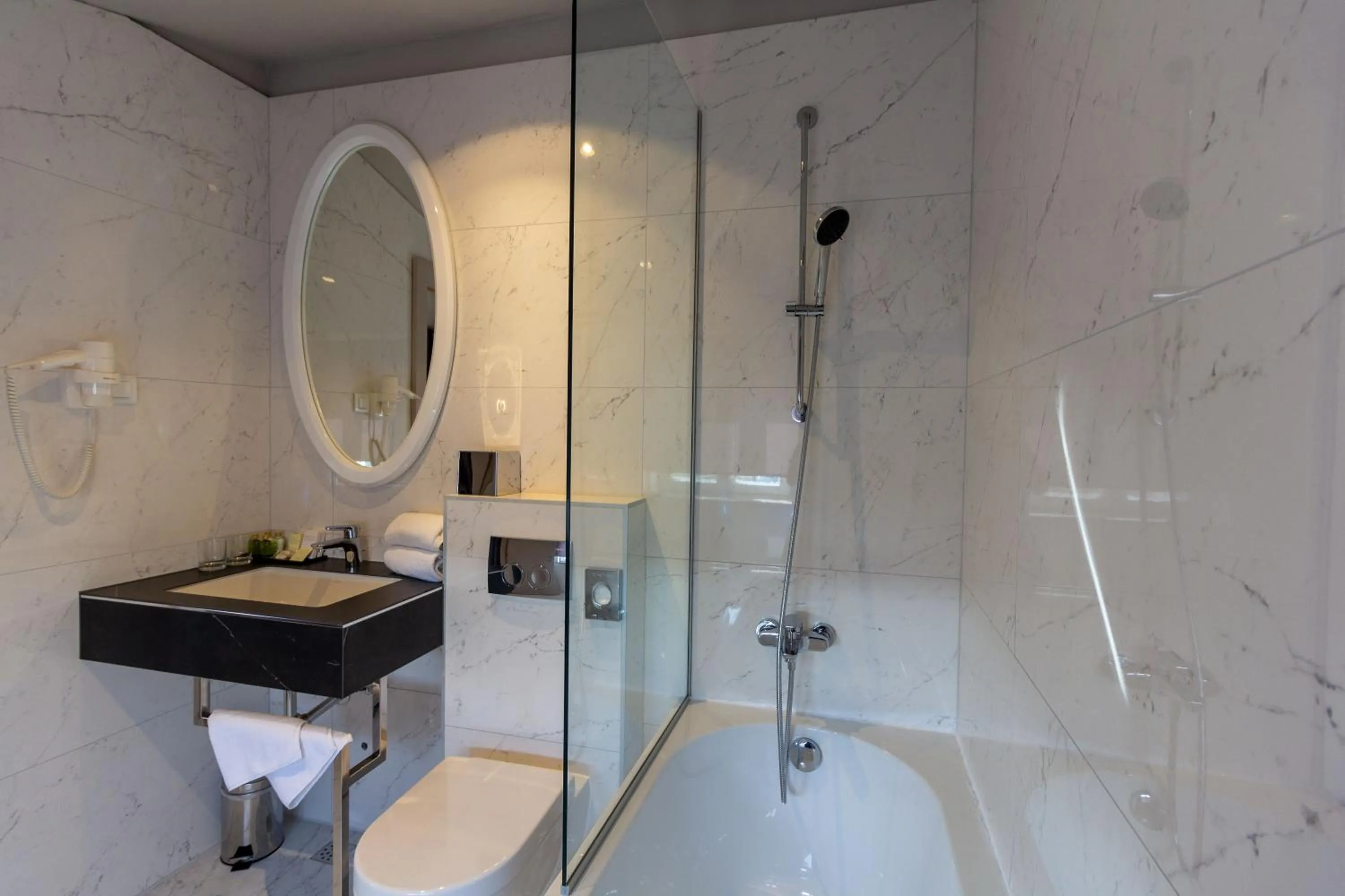 Bathroom in Torretta Palace Hotel