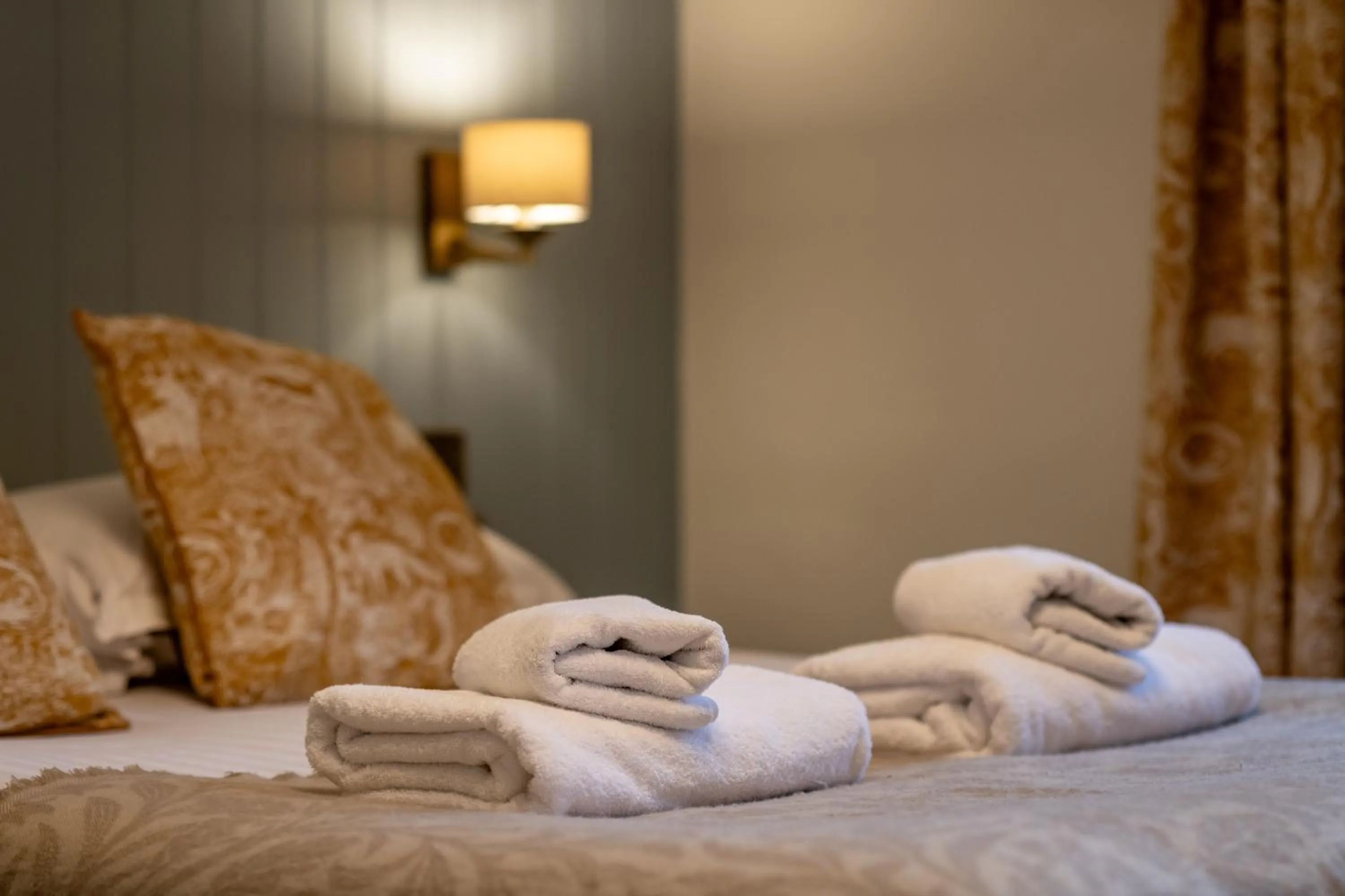 towels, Bed in The Albany St Andrews