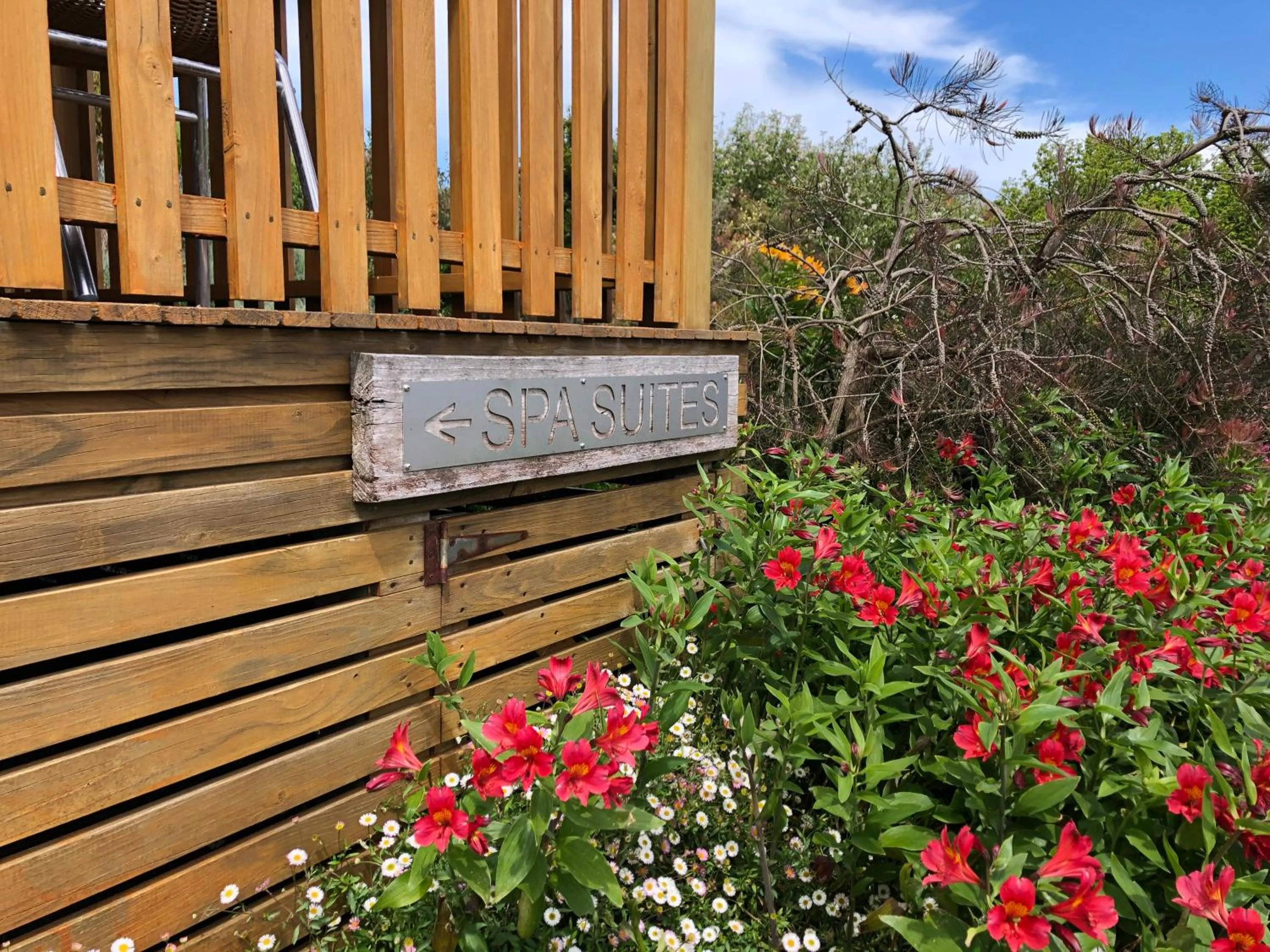 Property building in Daysy Hill Country Cottages