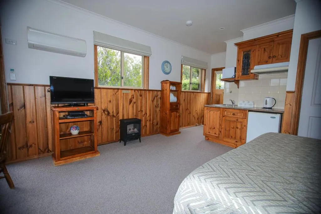 Suite with Garden View in Daysy Hill Country Cottages