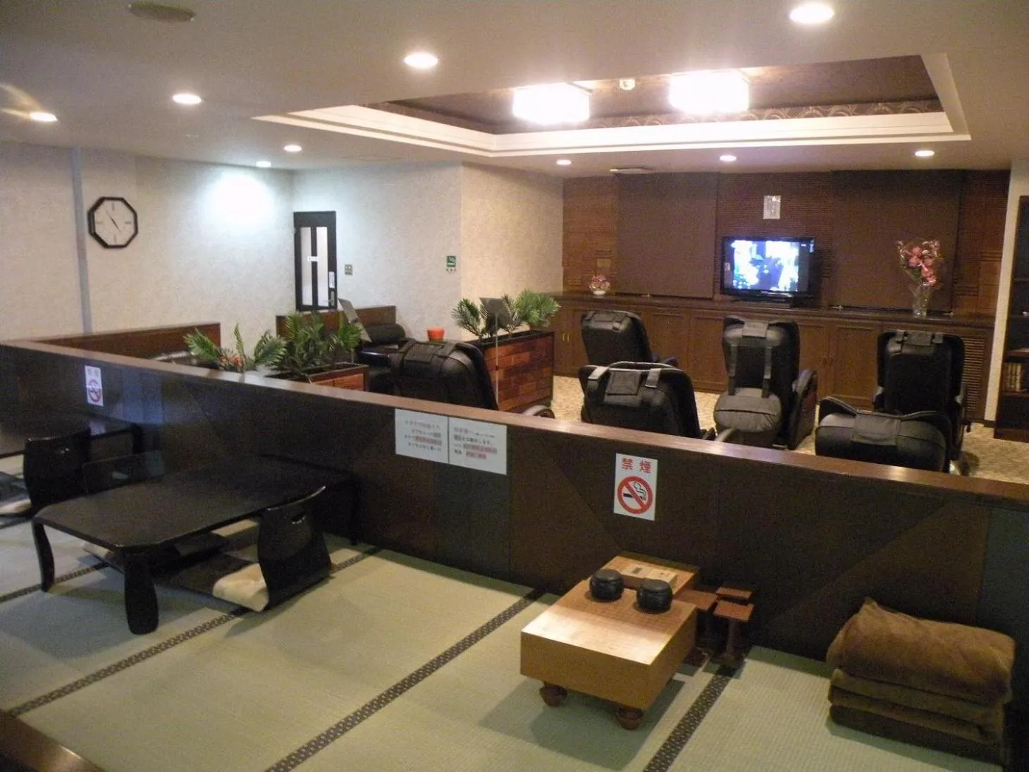 Spa and wellness centre/facilities in First Inn Takamatsu