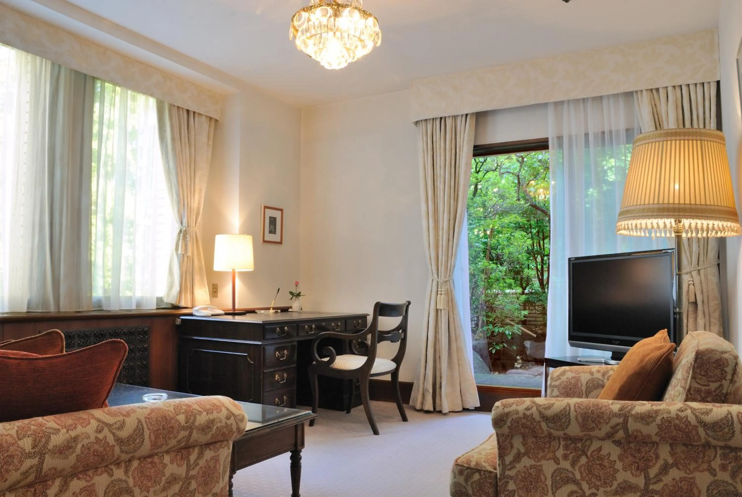 Seating Area in Hilltop Hotel