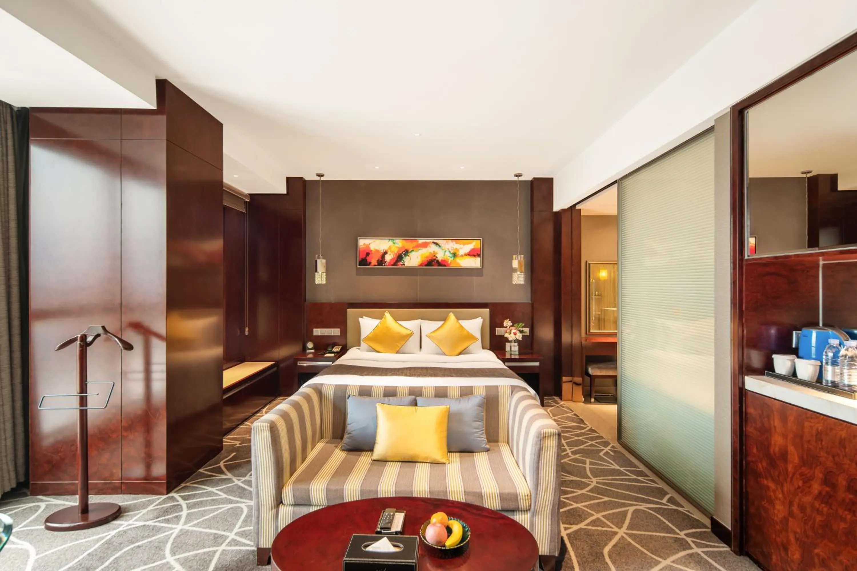 Grand Metropark Universal Dinosaur Town Hotel